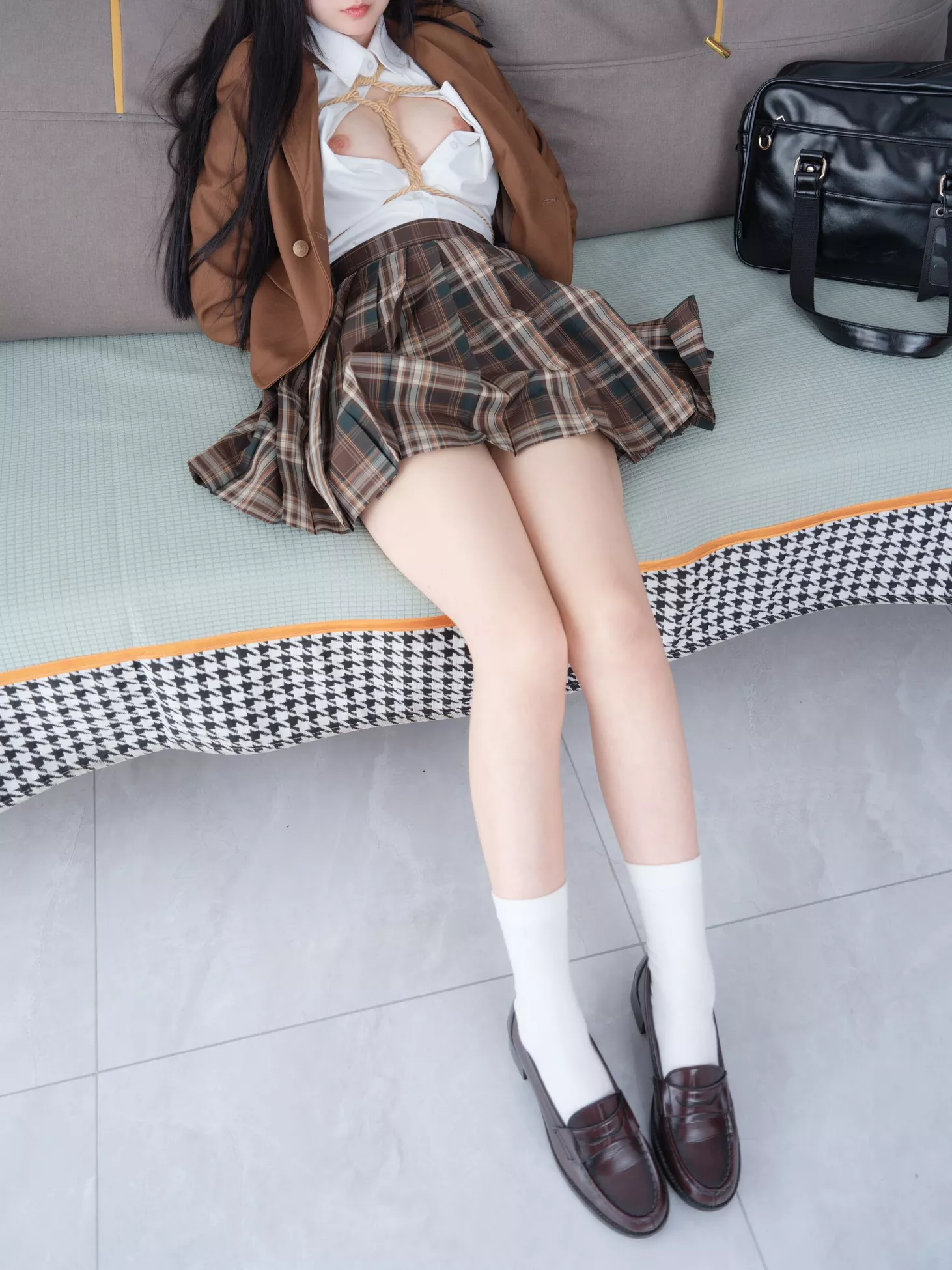 优秀相片美图 小恩 《系缚R18》