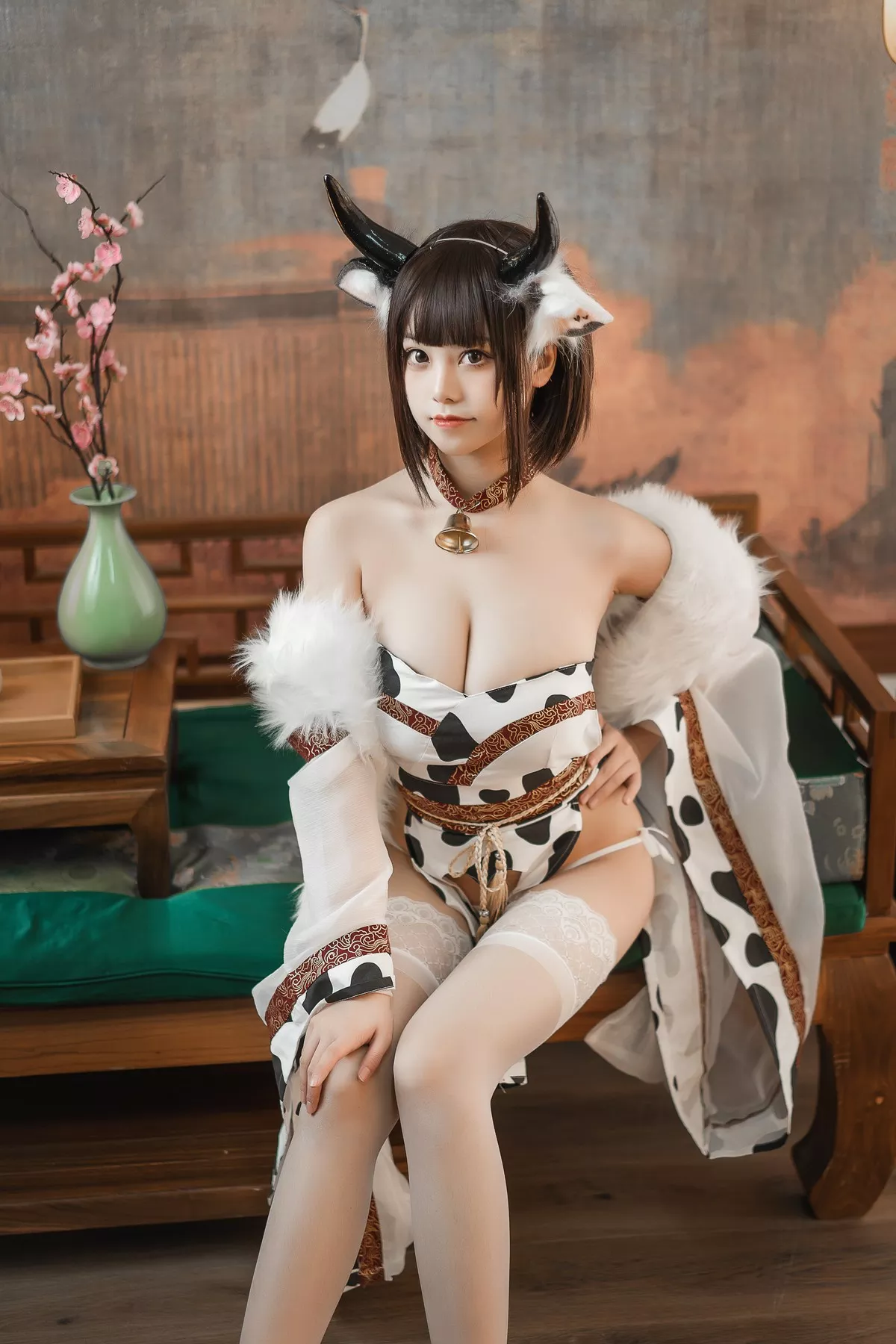 蜜汁猫裘 奶牛  美女Cosplay 撩人私拍