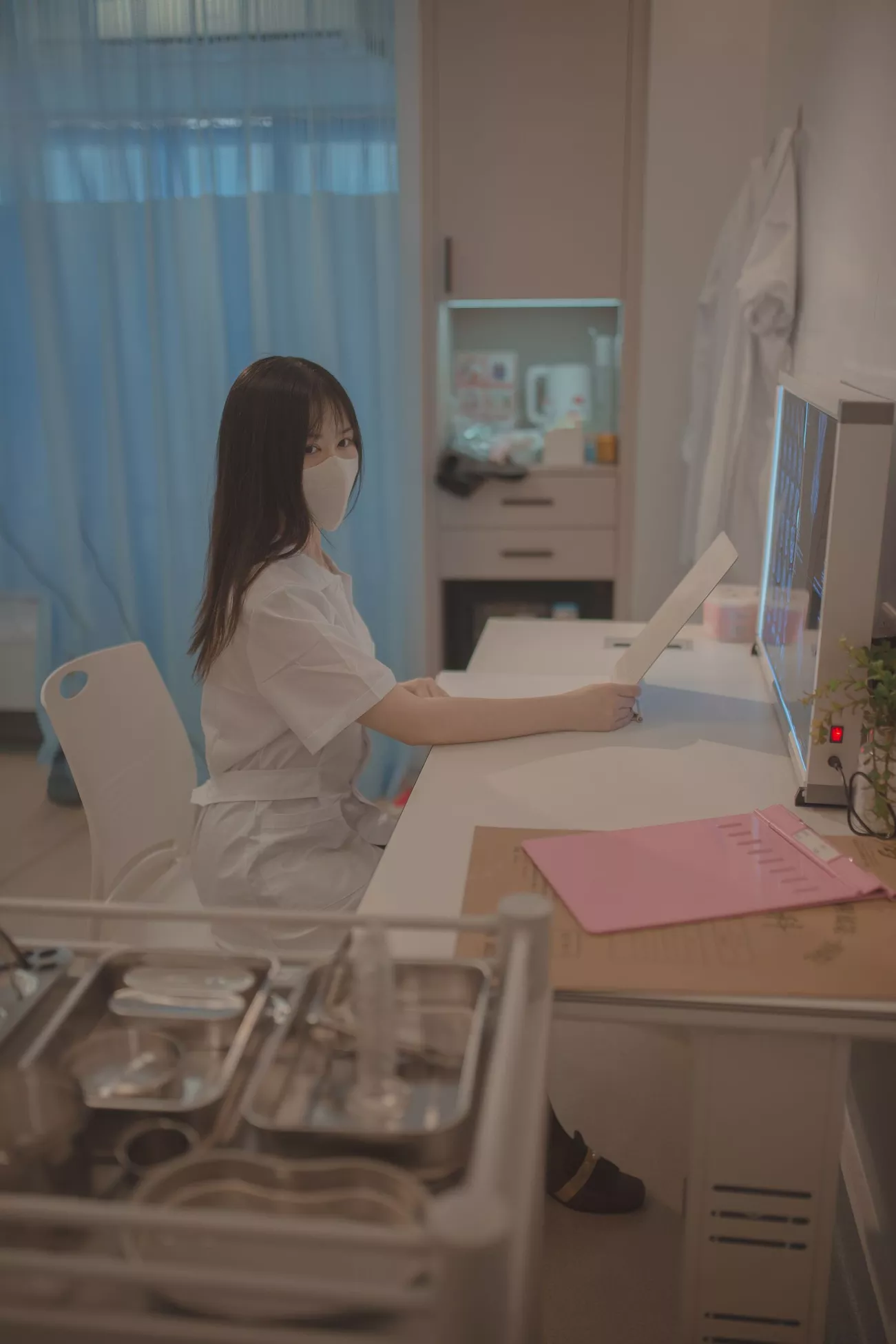 高清艺术图美图 《色女护工》 鹿初