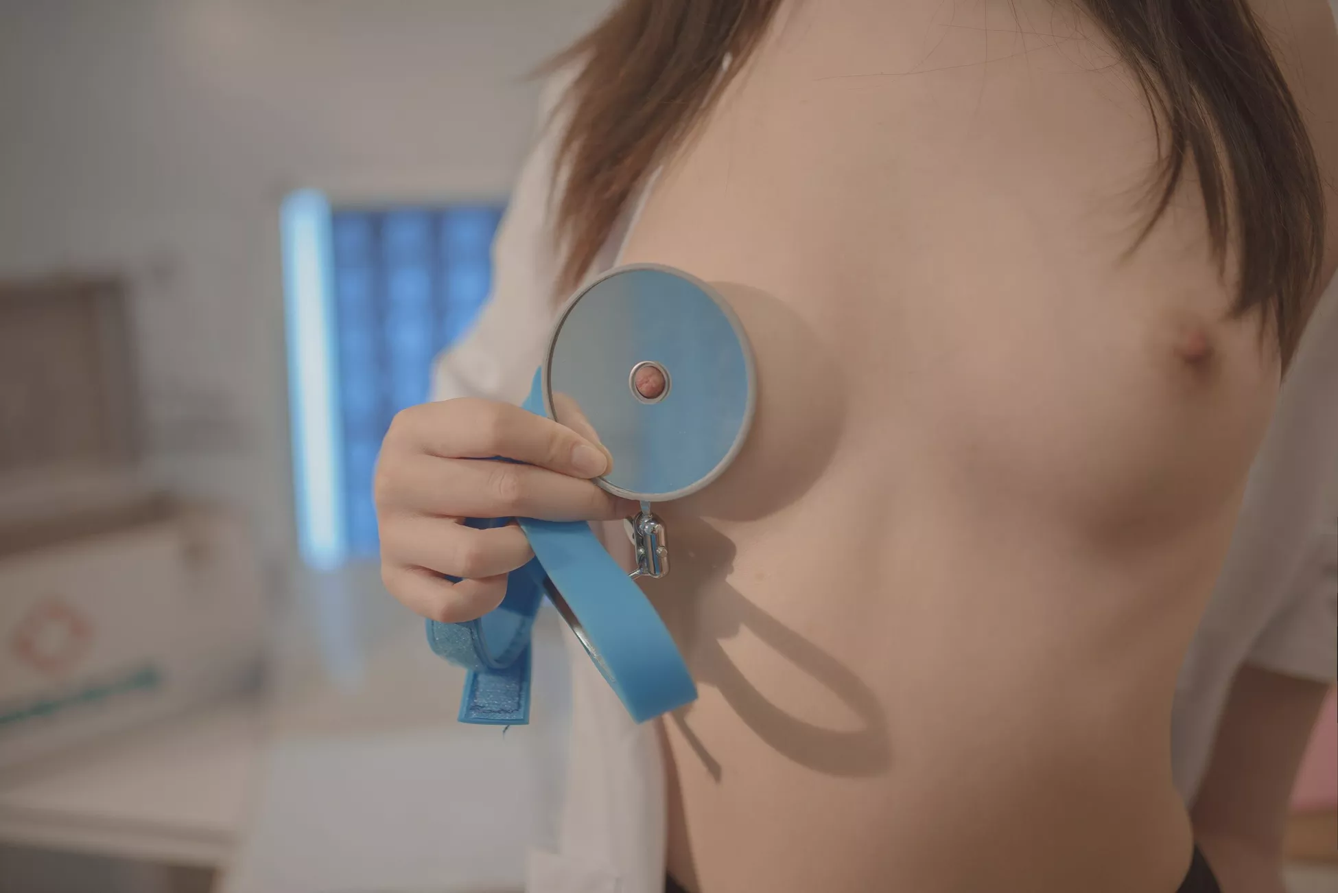高清艺术图美图 《色女护工》 鹿初