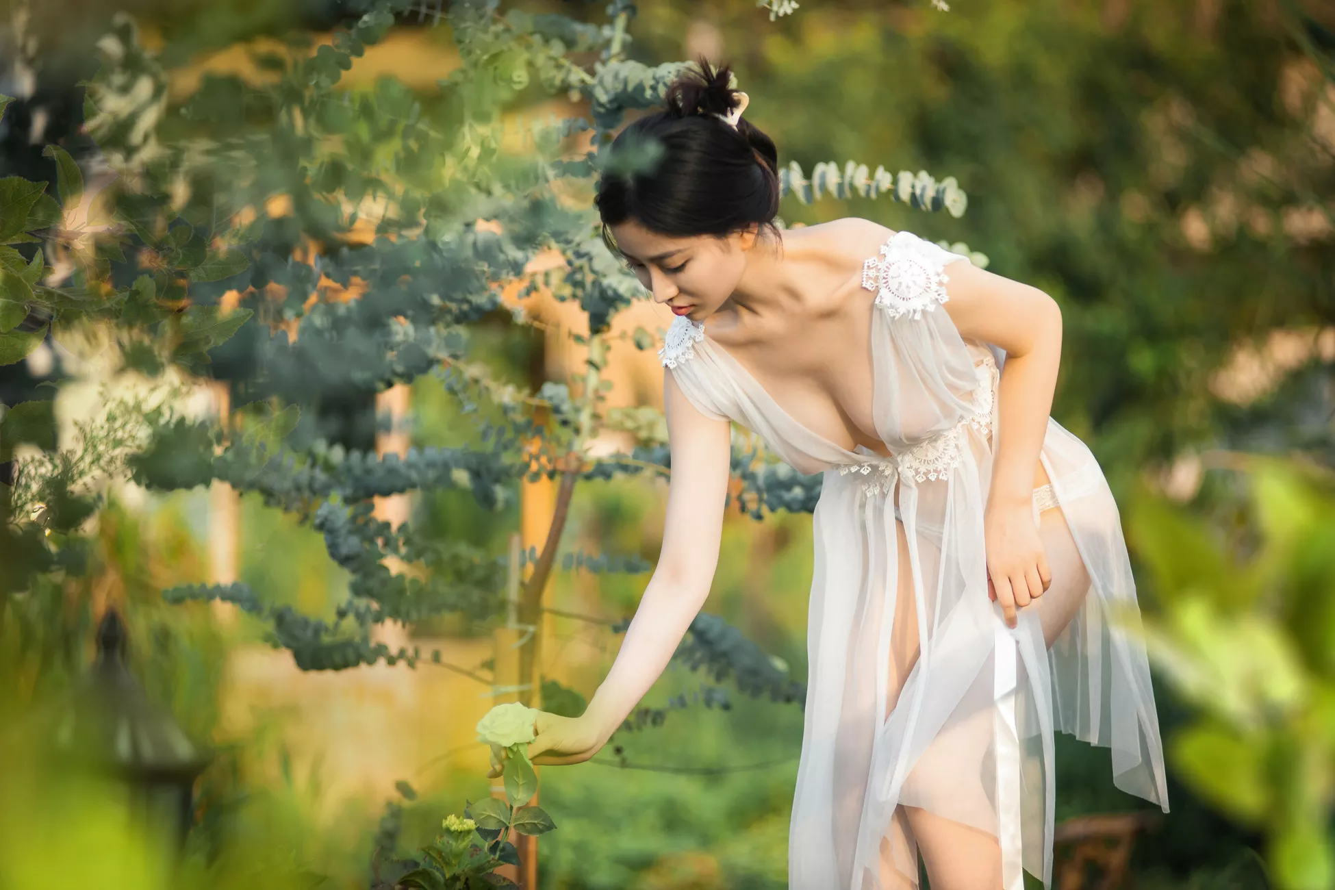 高品质摄影组图 年年 《神明之女》
