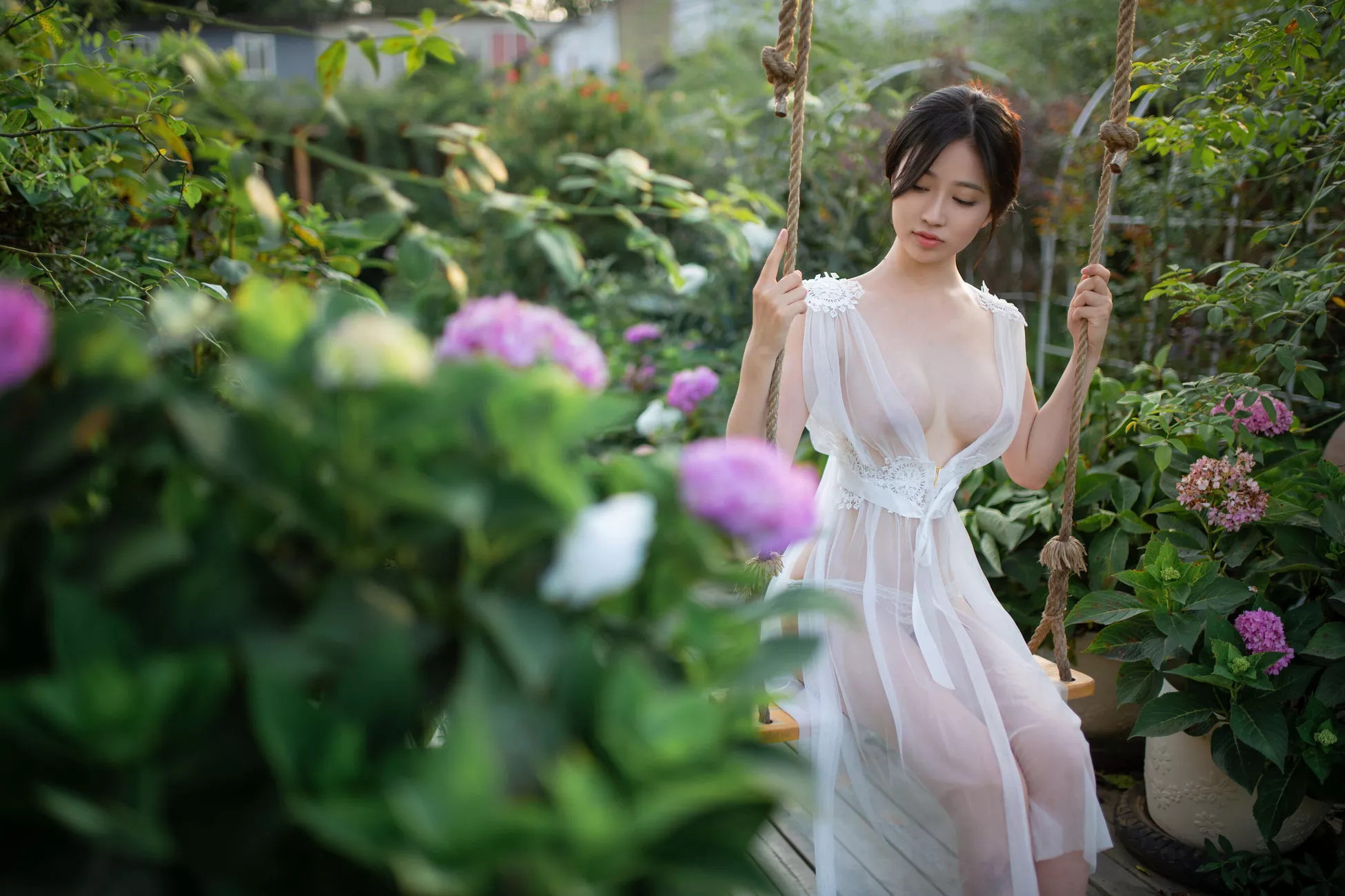 高品质摄影组图 年年 《神明之女》