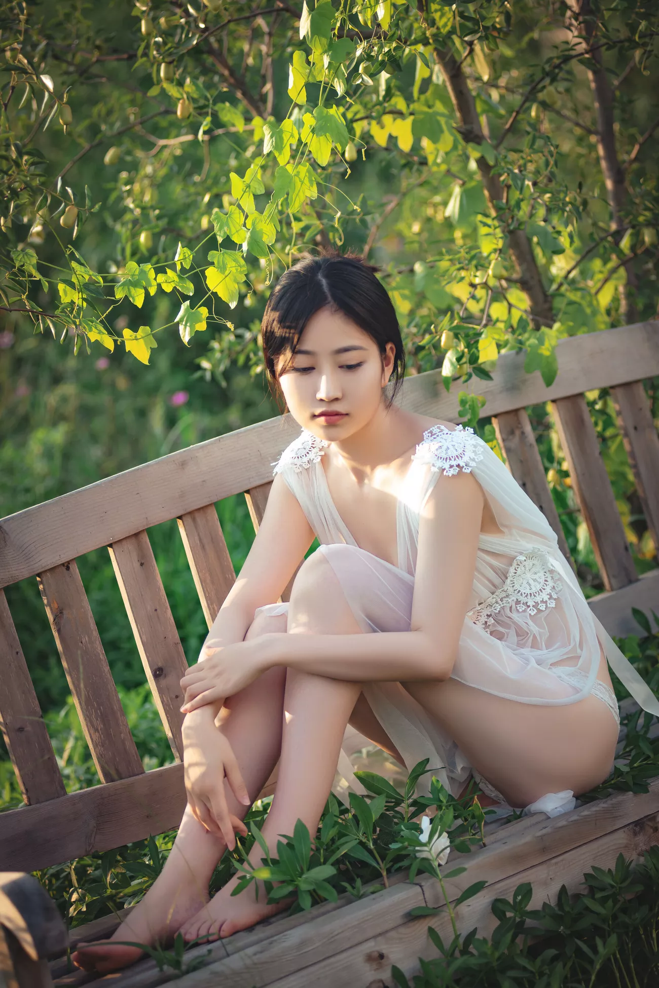 高品质摄影组图 年年 《神明之女》