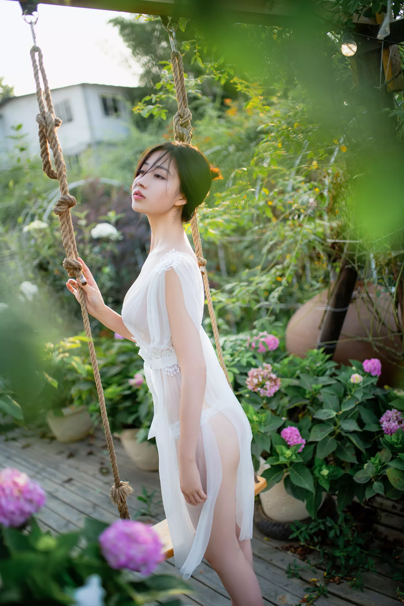 高品质摄影组图 年年 《神明之女》