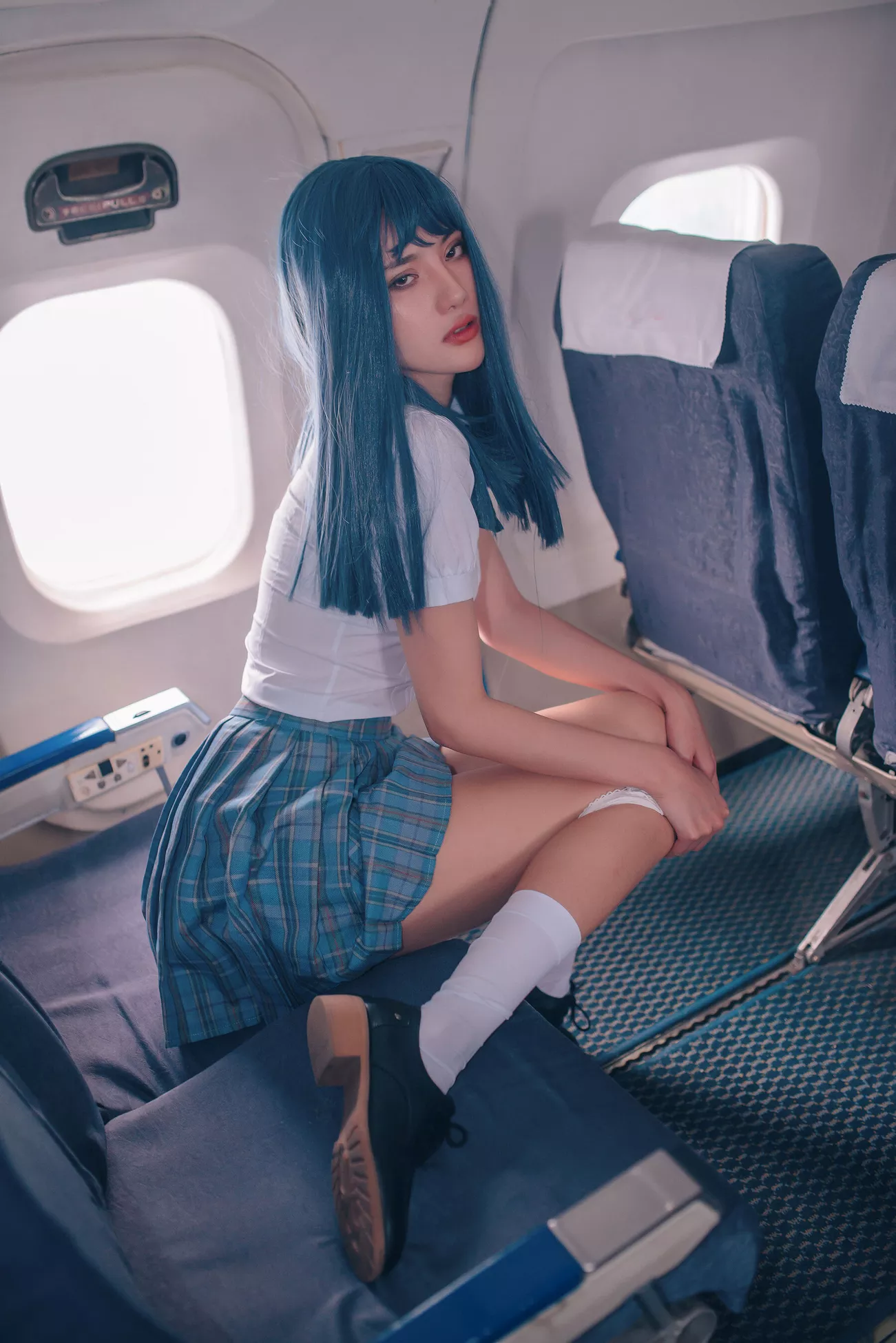 就是阿朱啊《�w机上的情欲乘客》 超清写真美图