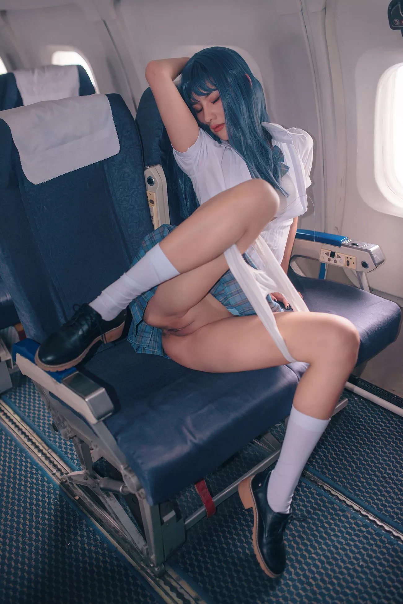 就是阿朱啊《�w机上的情欲乘客》 超清写真美图