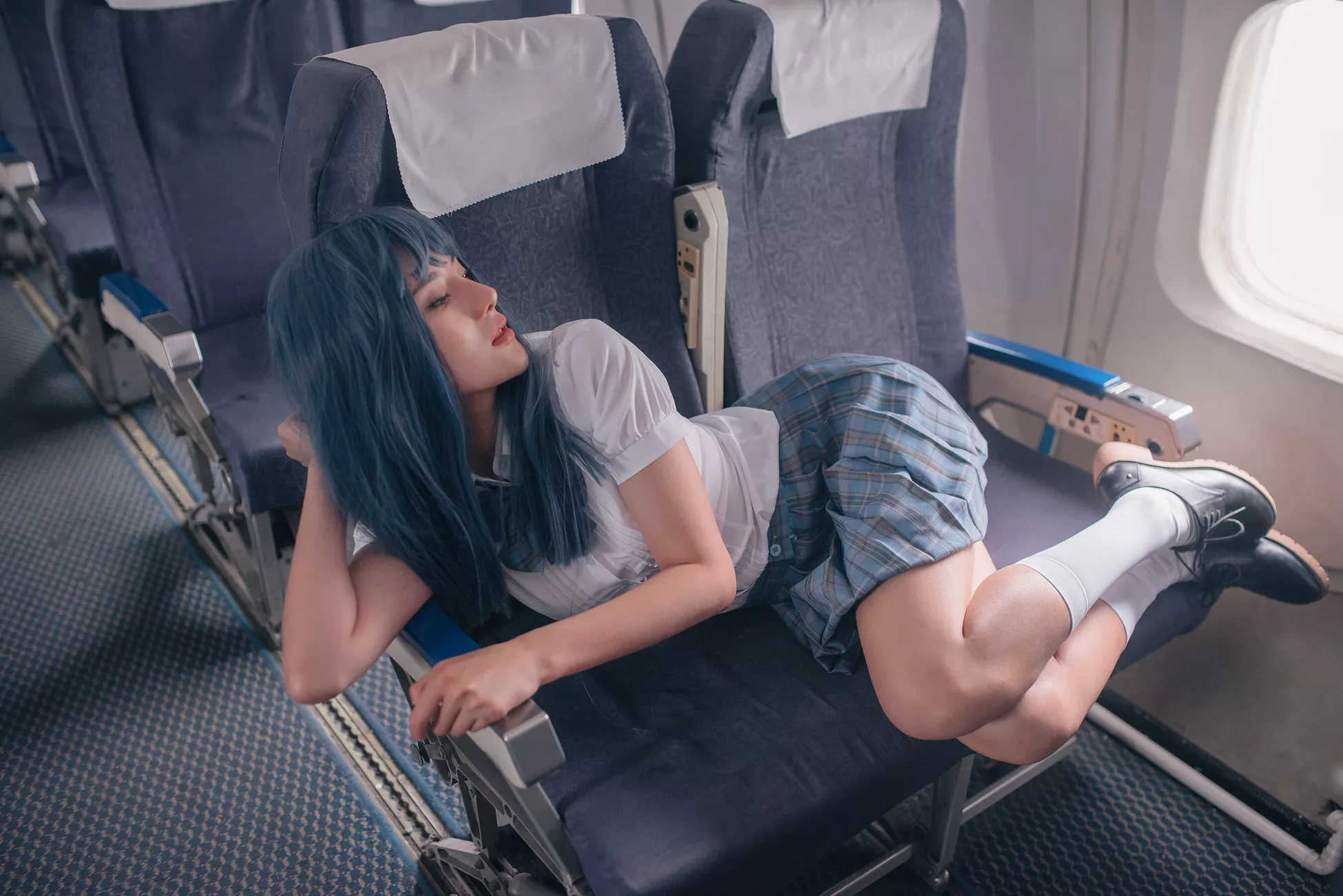 就是阿朱啊《�w机上的情欲乘客》 超清写真美图