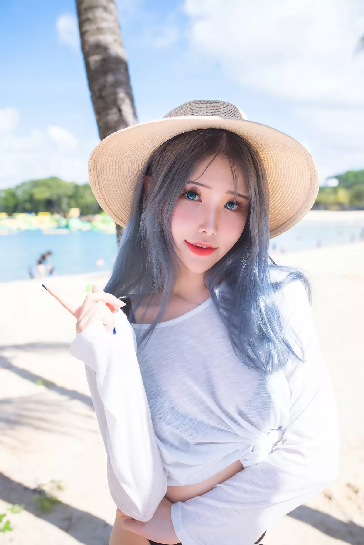 Lily 花 仙女Cosplay 迷人私摄 lily Beach Plant