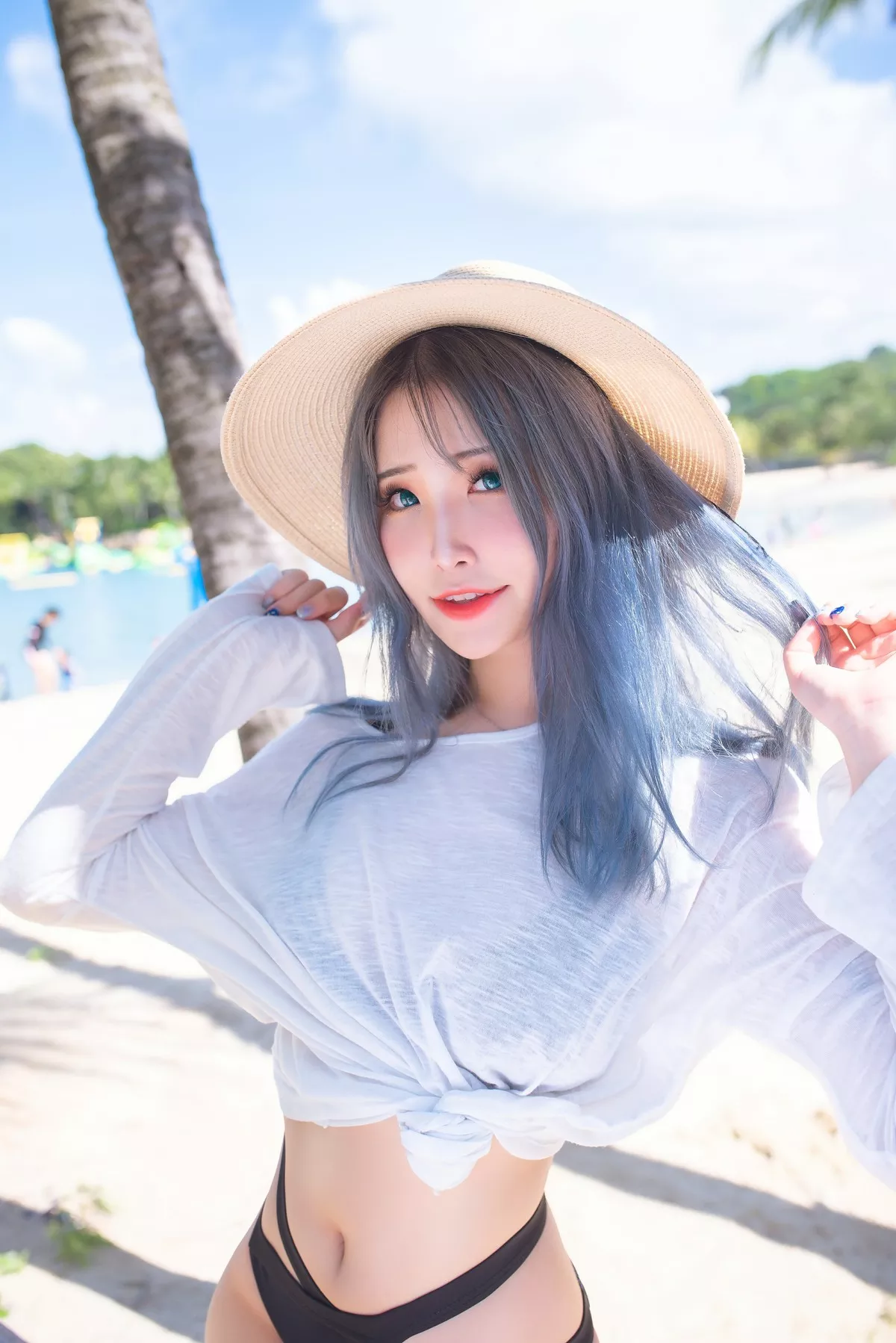 Lily 花 仙女Cosplay 迷人私摄 lily Beach Plant