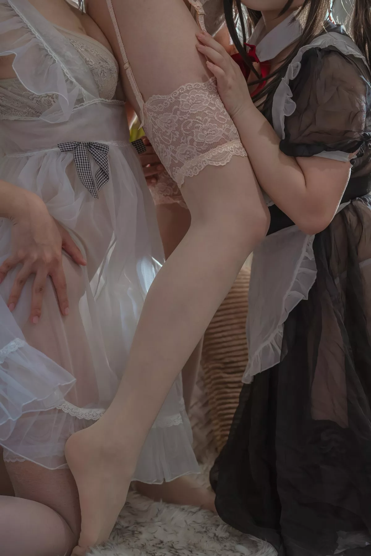 秋秋 下午茶时光 秋和柯基夏小秋 美女Cosplay