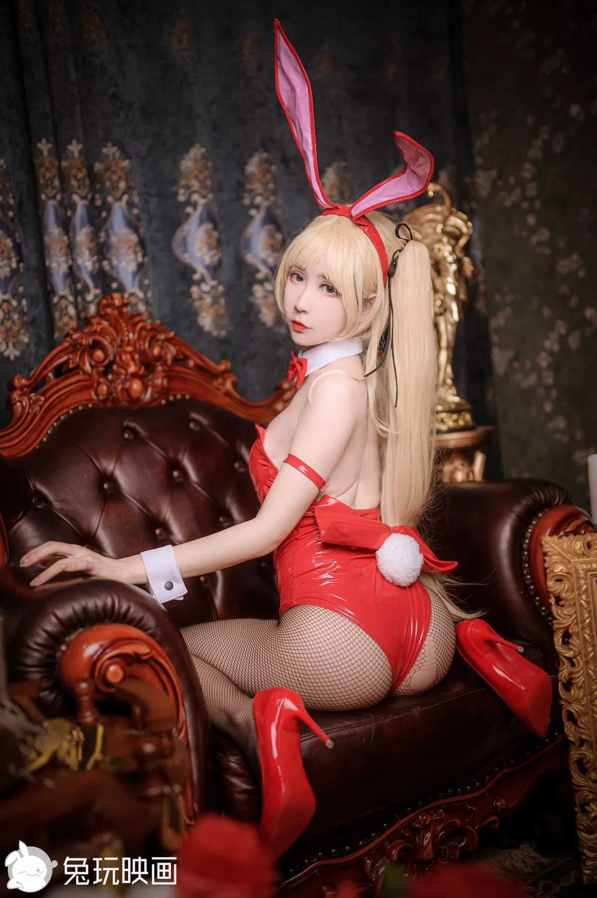 红黑 美女Cosplay 迷人密拍 兔女郎 兔玩映画