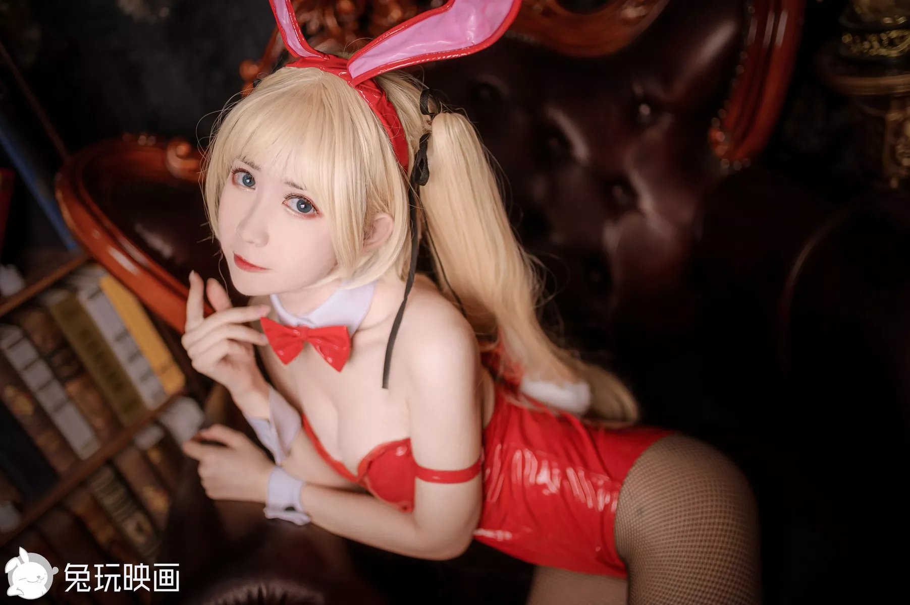 红黑 美女Cosplay 迷人密拍 兔女郎 兔玩映画