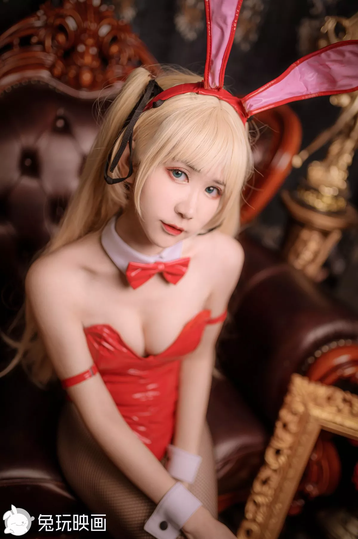 红黑 美女Cosplay 迷人密拍 兔女郎 兔玩映画