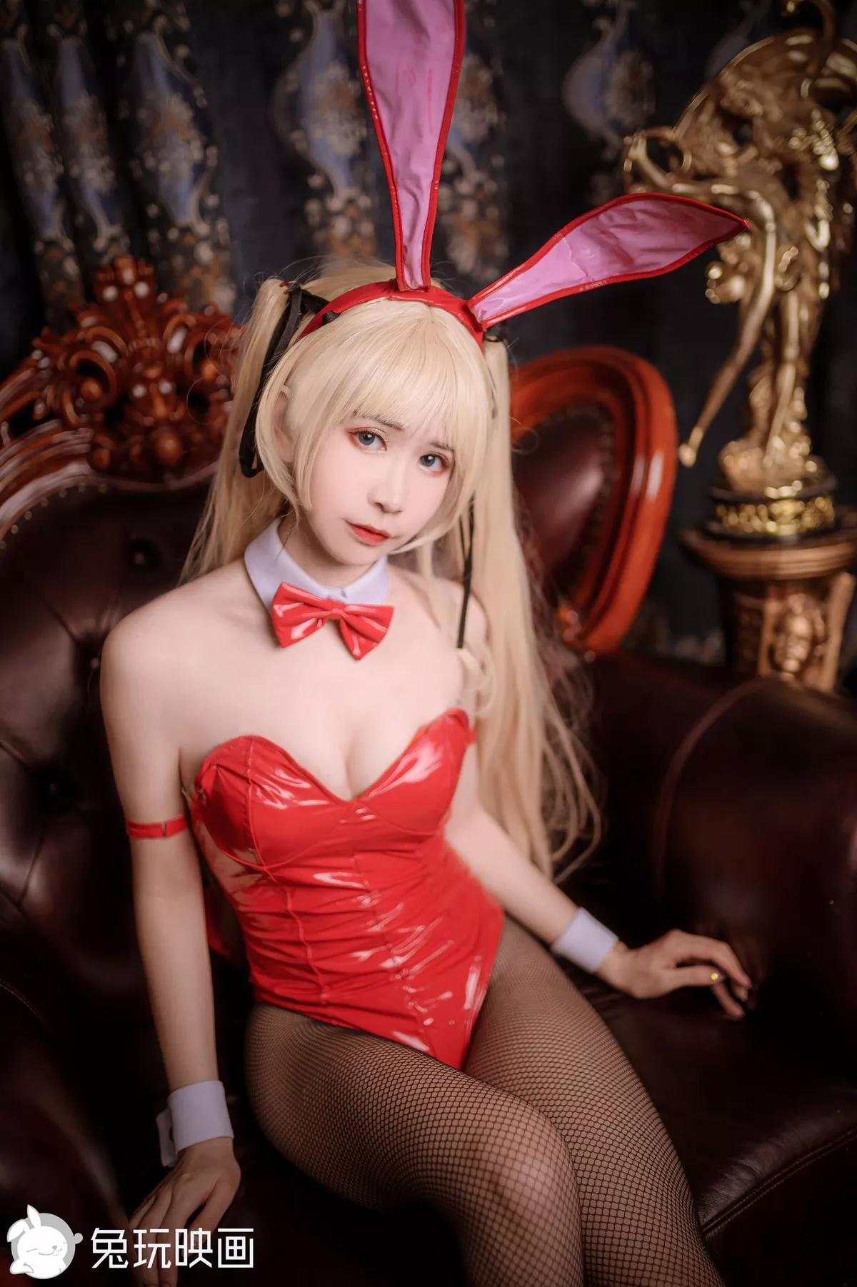 红黑 美女Cosplay 迷人密拍 兔女郎 兔玩映画