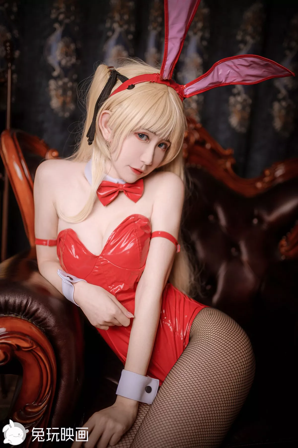 红黑 美女Cosplay 迷人密拍 兔女郎 兔玩映画