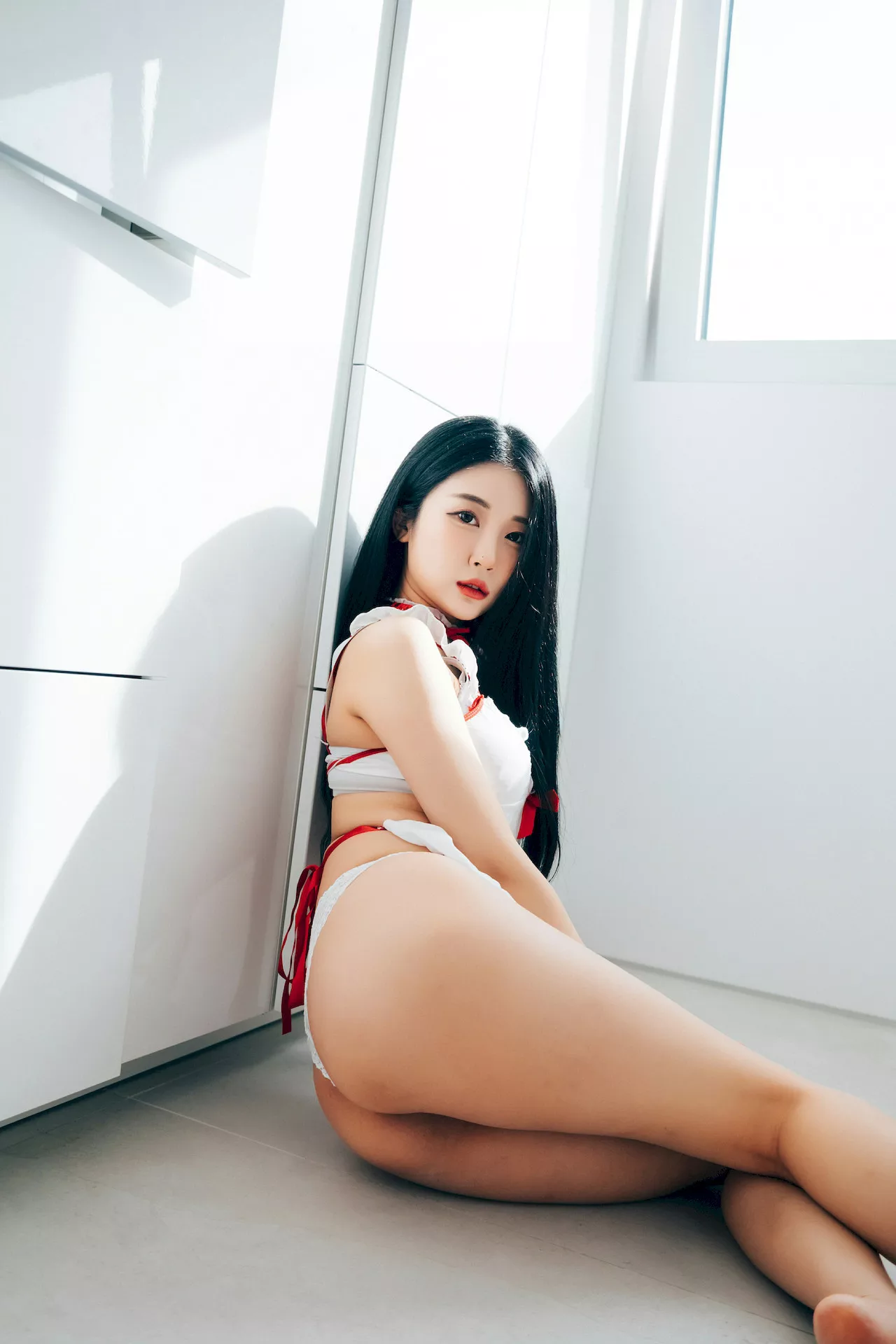 Jeong 高丽美人写真 】 One 【Loozy 高丽美人写真 淫惰丫头 Bomi  Day 全集修正