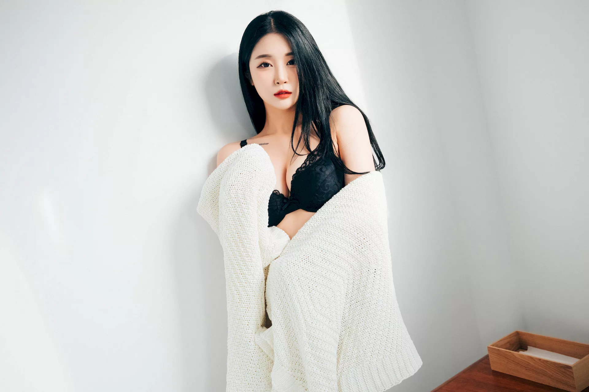 Jeong 高丽美人写真 】 One 【Loozy 高丽美人写真 淫惰丫头 Bomi  Day 全集修正