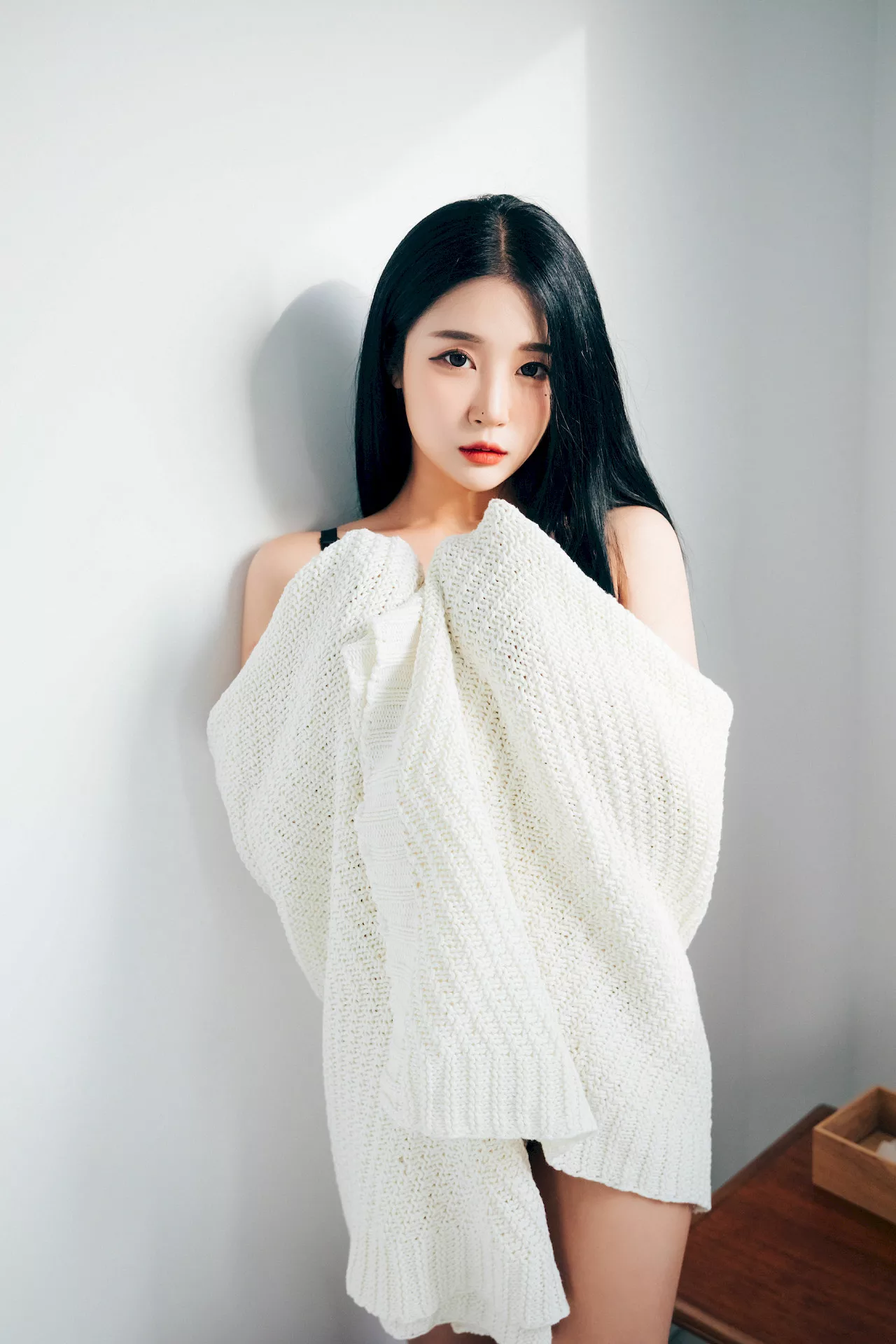 Jeong 高丽美人写真 】 One 【Loozy 高丽美人写真 淫惰丫头 Bomi  Day 全集修正