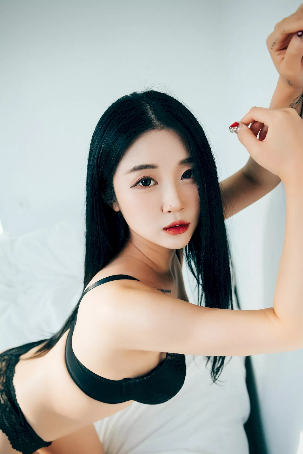 Jeong 高丽美人写真 】 One 【Loozy 高丽美人写真 淫惰丫头 Bomi  Day 全集修正