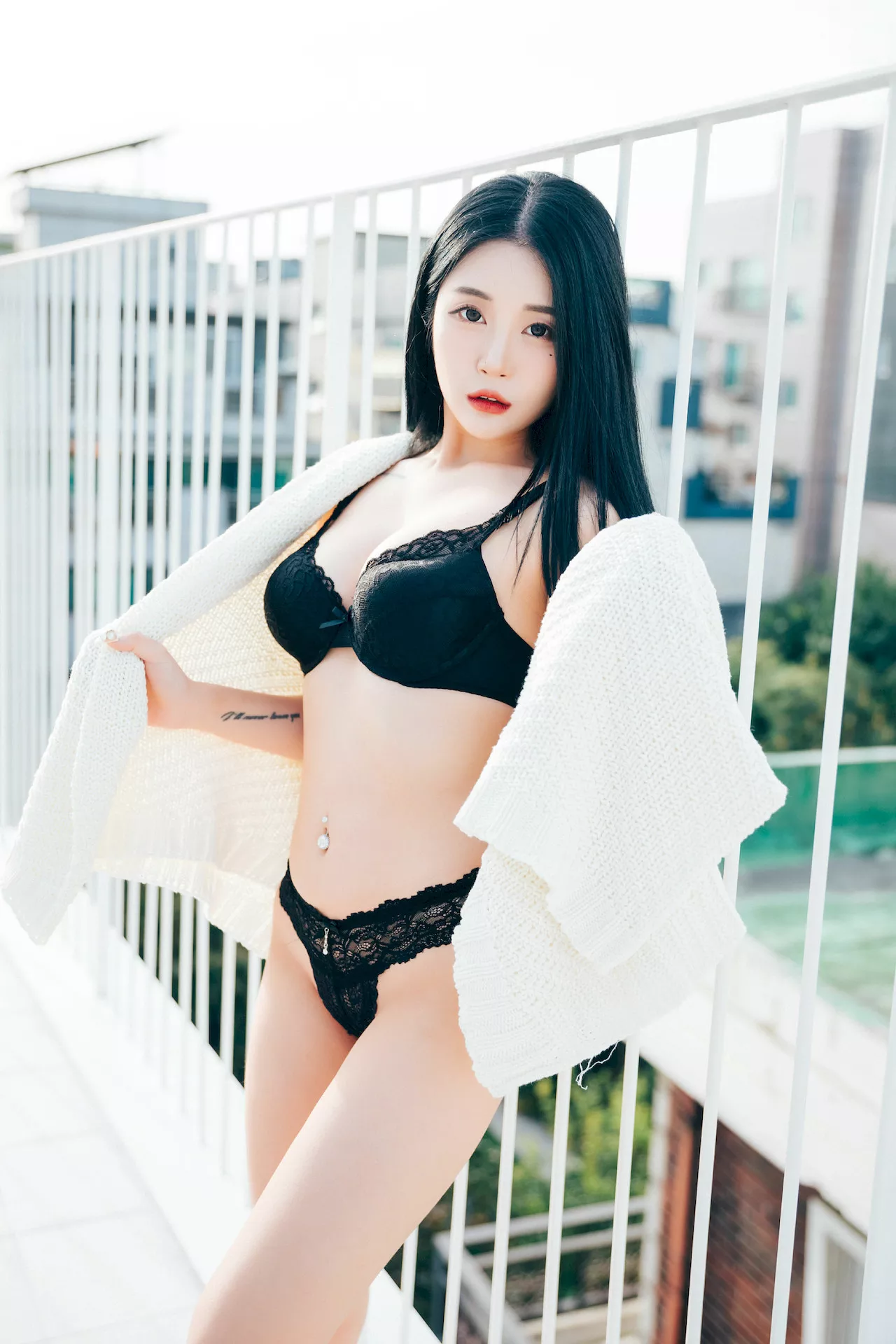Jeong 高丽美人写真 】 One 【Loozy 高丽美人写真 淫惰丫头 Bomi  Day 全集修正