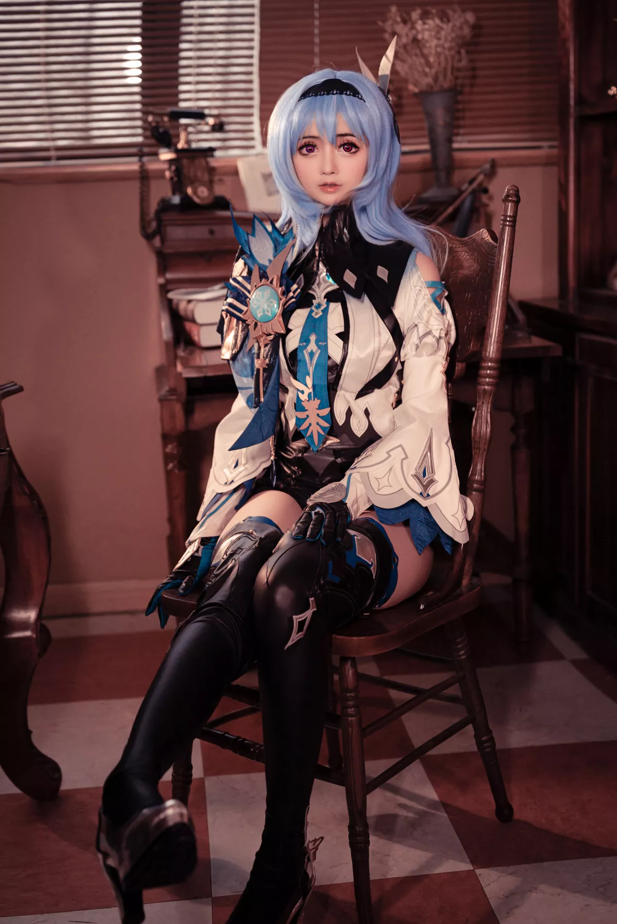 小礼好困  美人Cosplay 风情私拍 优��
