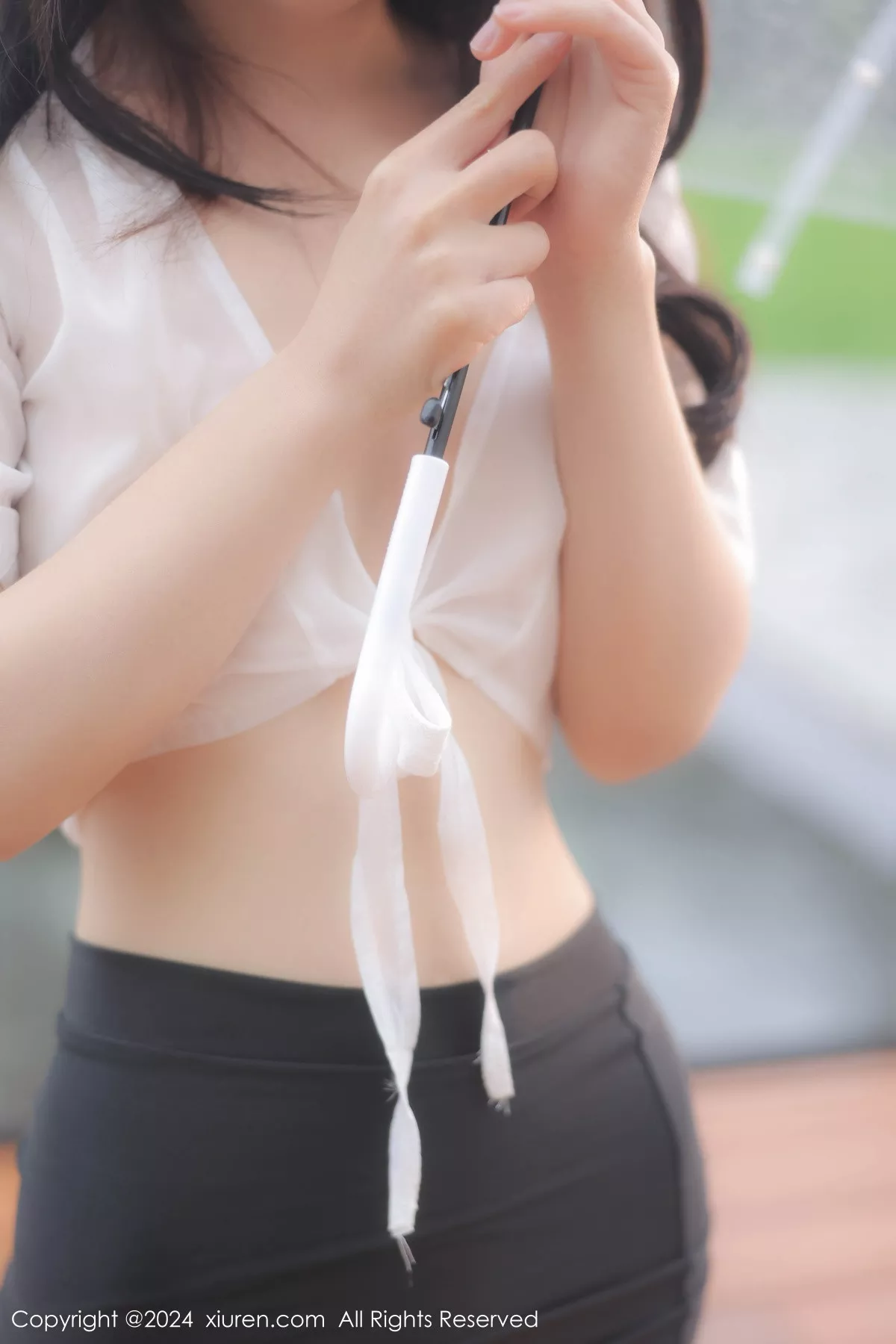 诱人 黑短裙 魅模 【秀人XiuRen 白色超透上衣 桃妖夭 白色丝袜 网XiuRen】 撩人私拍性情重设 No.8885