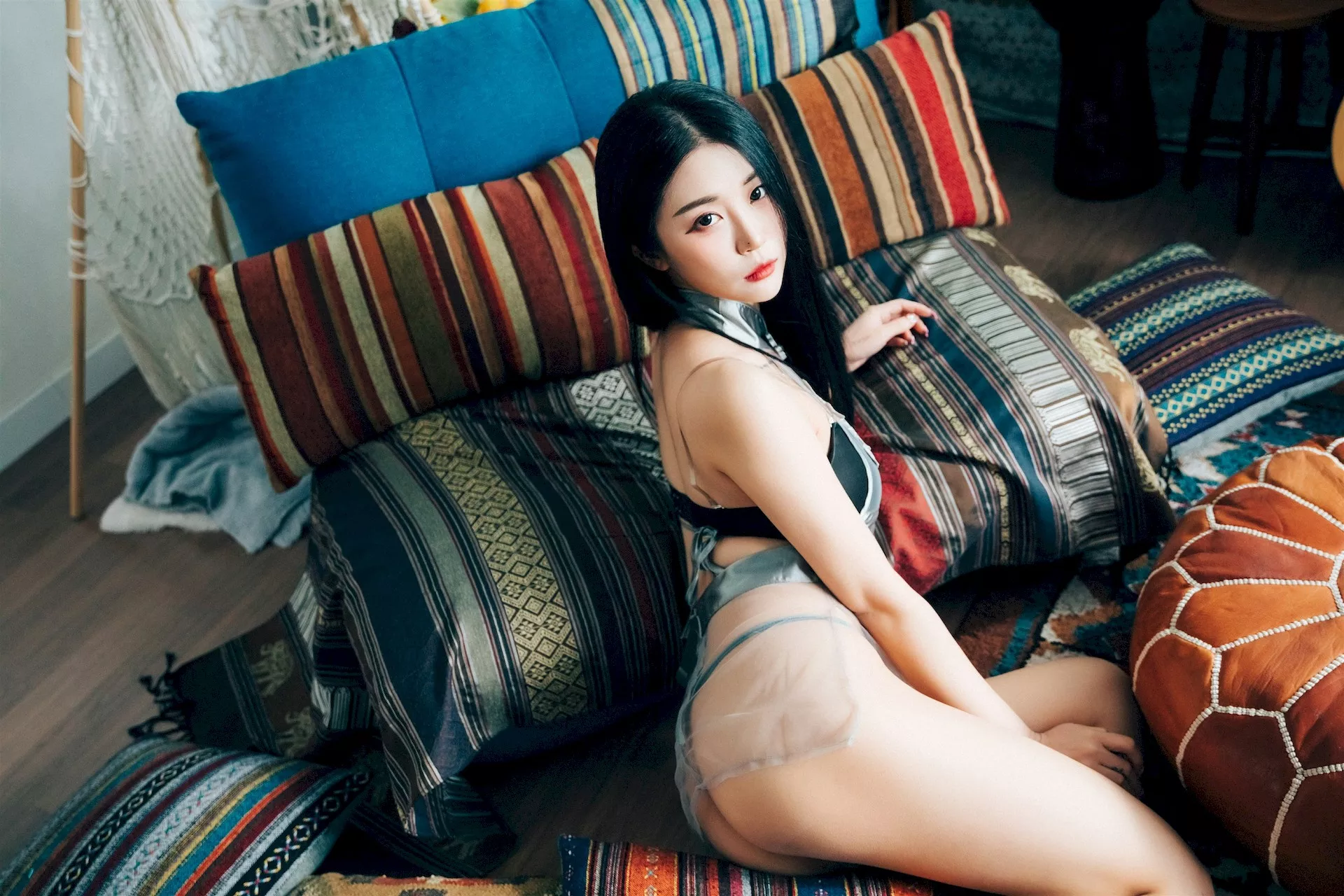 棒子 摄影】 淫惰少女 丽人 Jeong 棒子 Holiday 丽人 【Loozy 摄影 全集修正 Bomi