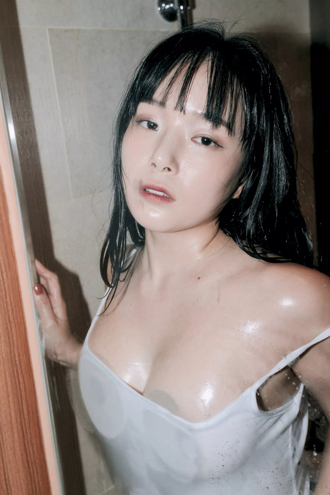 丽模 【BBUTTERMILK HOTEL IN 照片 棒子 with Vol.3 PIA 全集修正 Pia 酥乳】高质