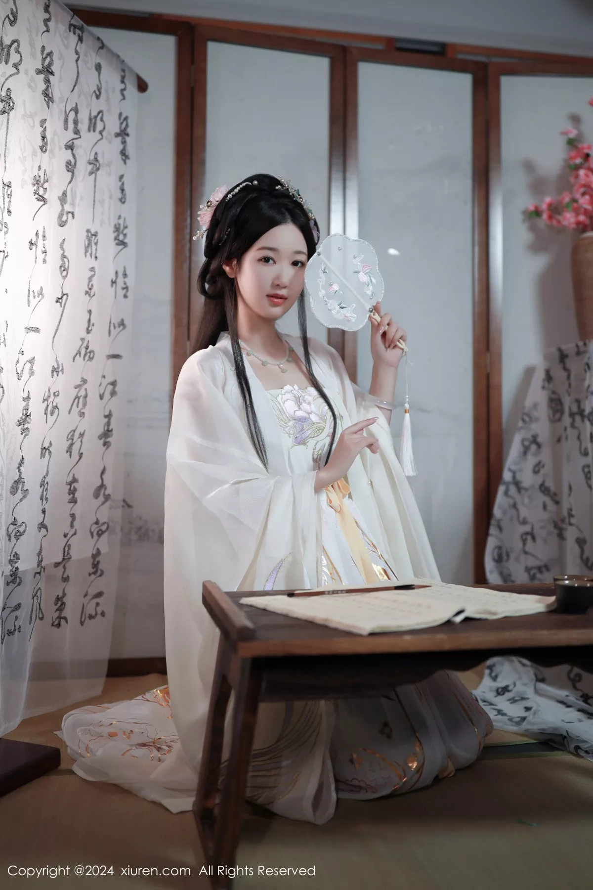 网XiuRen】 真空肉丝 浅色 唐安琪 薄透 秀飘逸体态 No.8898 诱惑密拍重组 古装服饰 【秀人XiuRen 风骚 模特