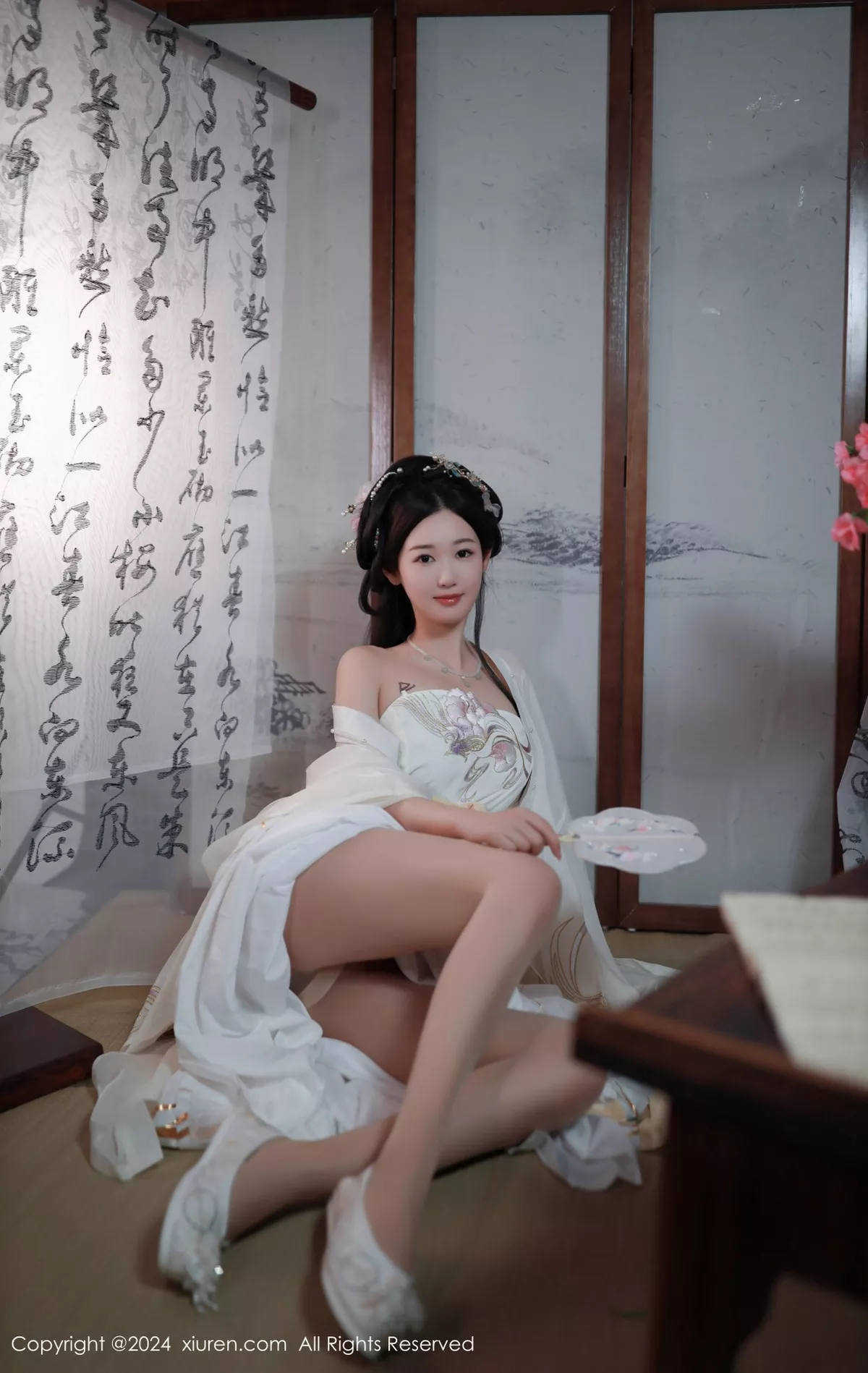 网XiuRen】 真空肉丝 浅色 唐安琪 薄透 秀飘逸体态 No.8898 诱惑密拍重组 古装服饰 【秀人XiuRen 风骚 模特