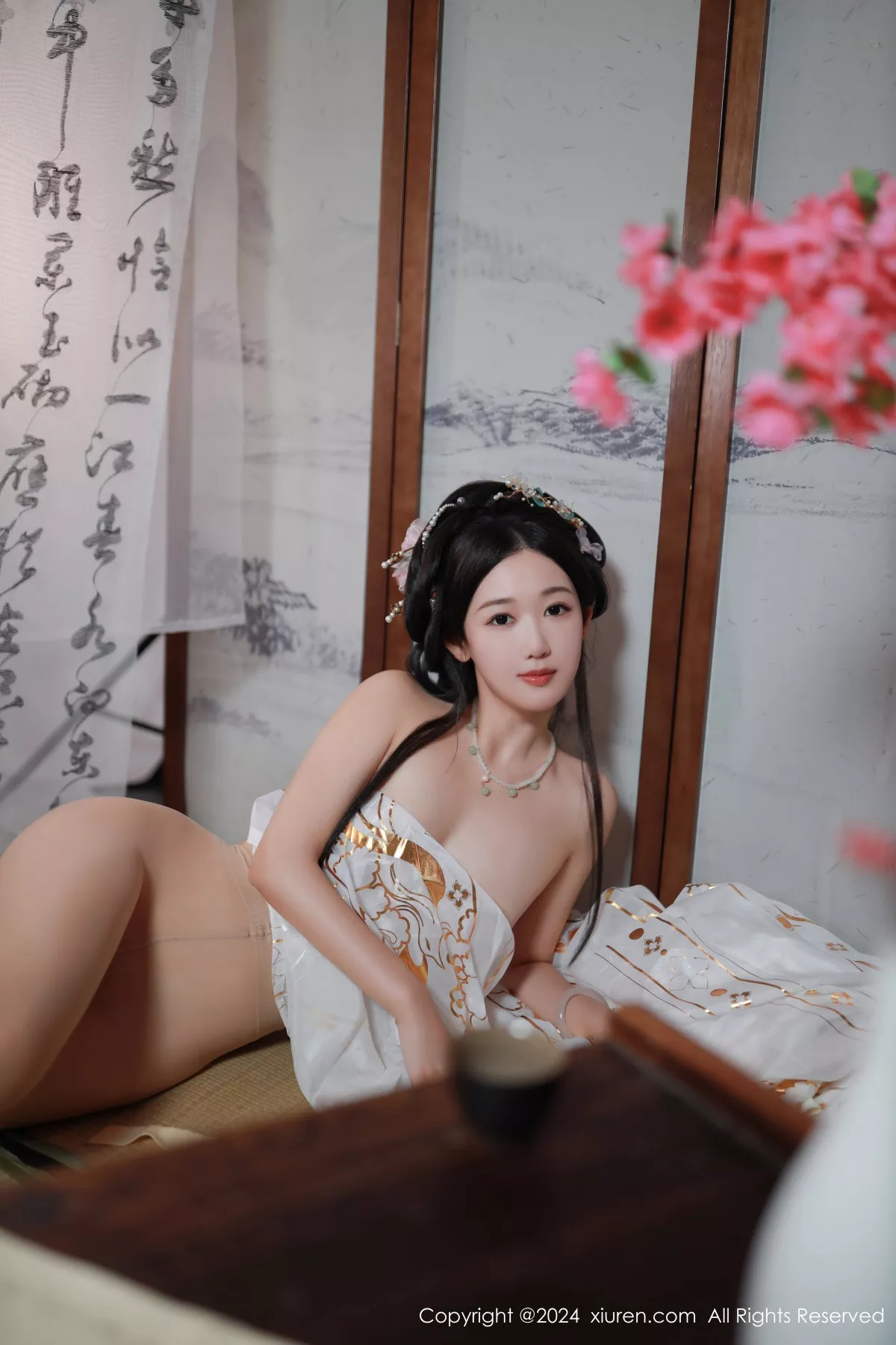 网XiuRen】 真空肉丝 浅色 唐安琪 薄透 秀飘逸体态 No.8898 诱惑密拍重组 古装服饰 【秀人XiuRen 风骚 模特