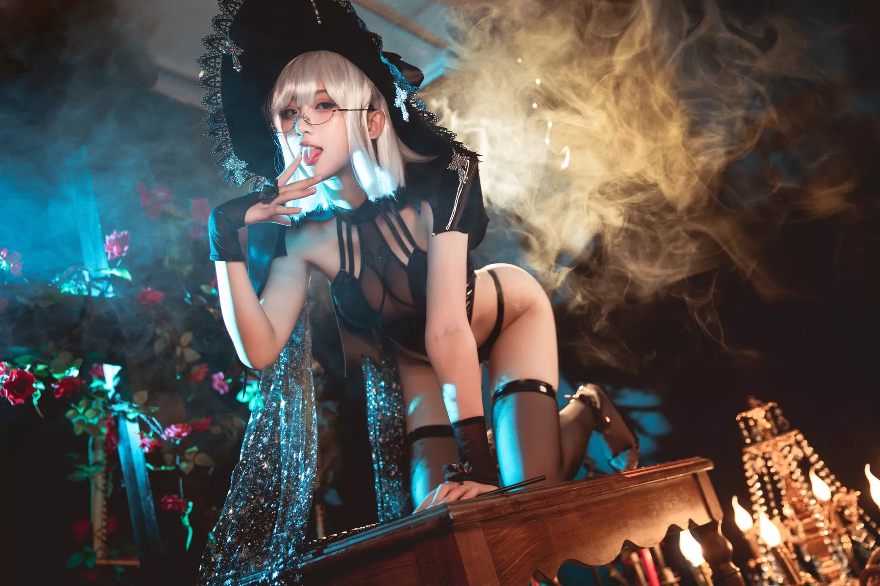 Cosplay 乌烟魔女 美女 瓦斯塔亚小龙虾