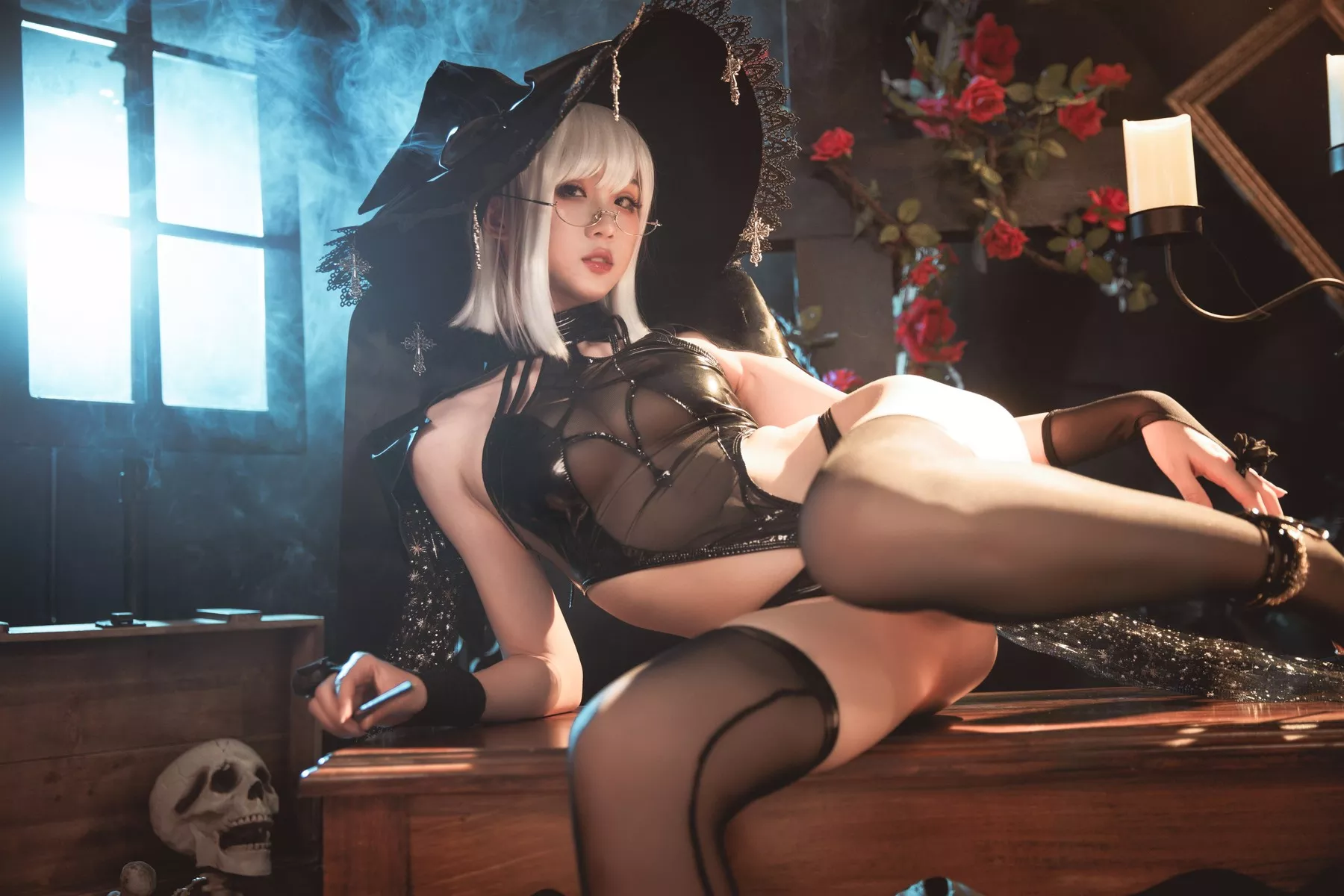 Cosplay 乌烟魔女 美女 瓦斯塔亚小龙虾