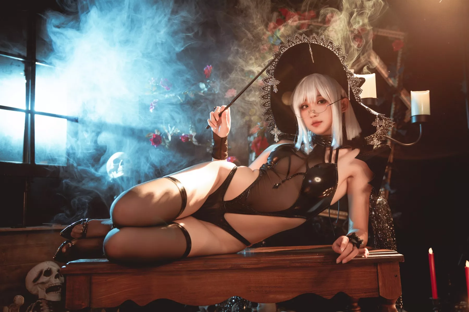 Cosplay 乌烟魔女 美女 瓦斯塔亚小龙虾
