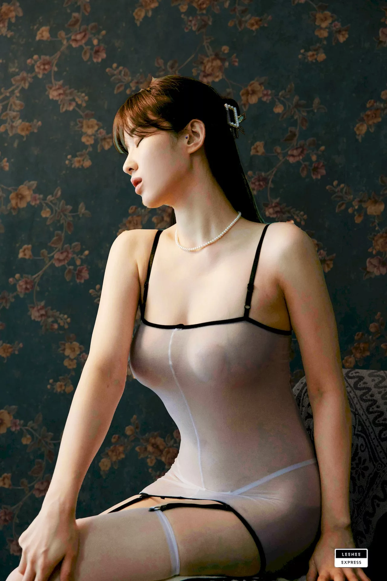 佳人 艺术图 057A LEHC 高丽 利熙快运 EXPRESS Kim (70P) 高丽 美模 艺术图套图】 Hyeon【LEEHEE 高画质 Woo