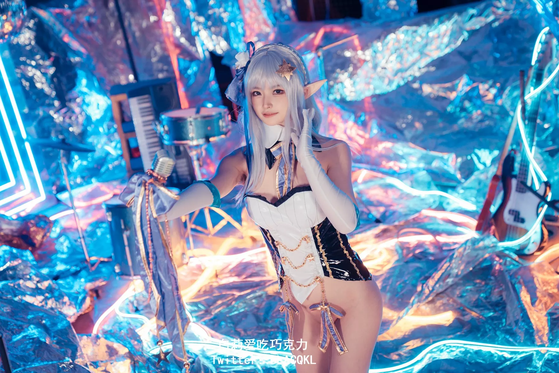 尤物 爱蜜莉雅 白莉爱吃巧克力 福利 Cosplay
