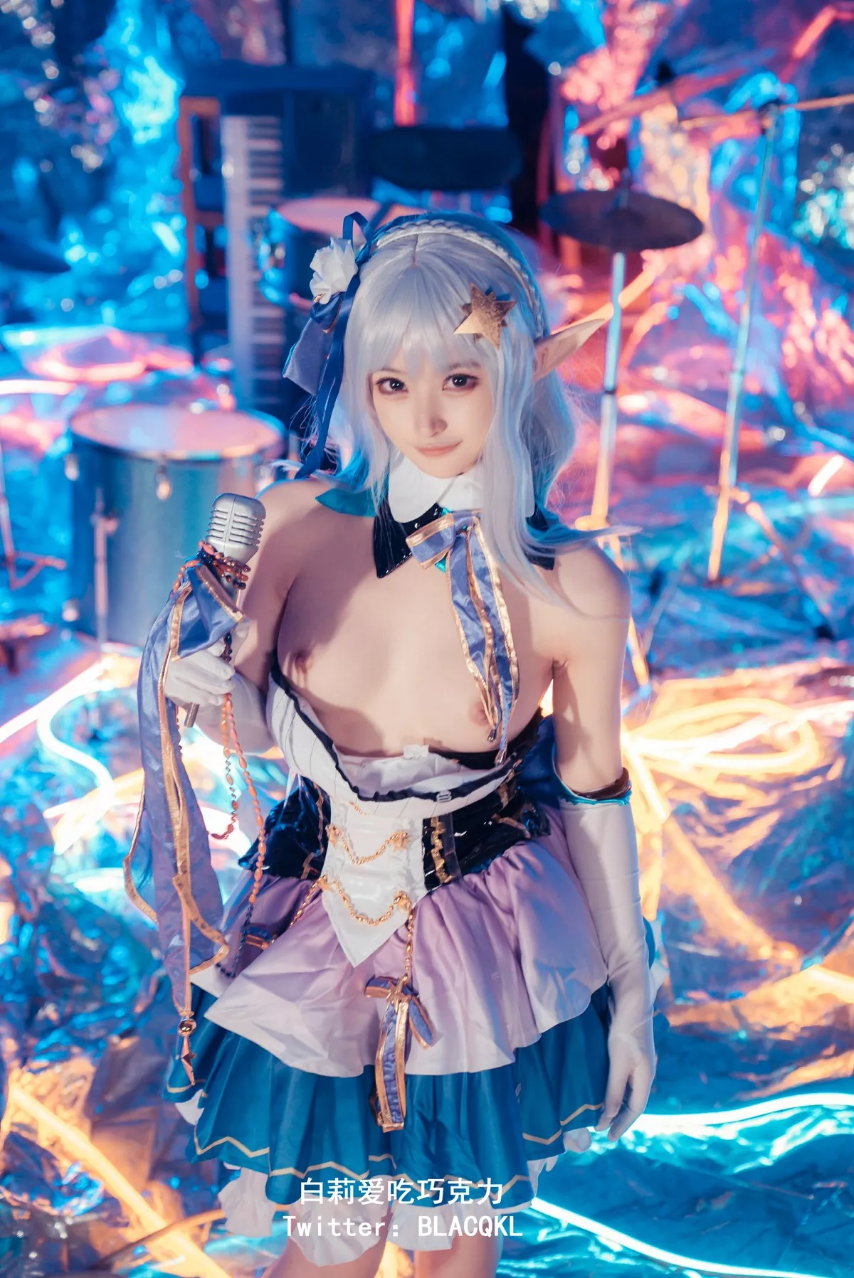 尤物 爱蜜莉雅 白莉爱吃巧克力 福利 Cosplay