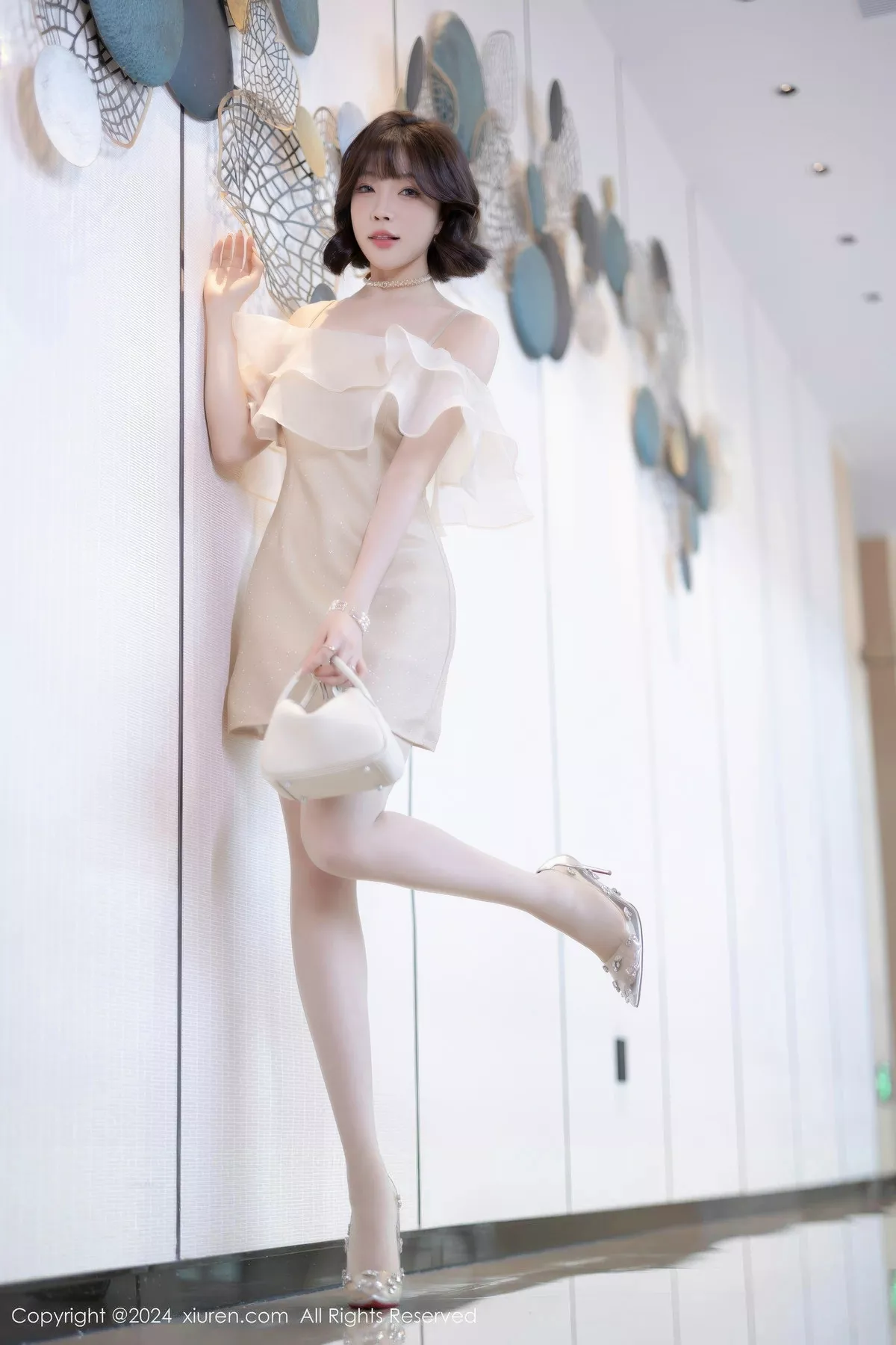 徐莉芝 风情 Vol.8917 美女 Booty 连衣短裙 黑色 迷人私房艺术图重设 浅色 性情内衣 【XIUREN秀人 网XiuRen】