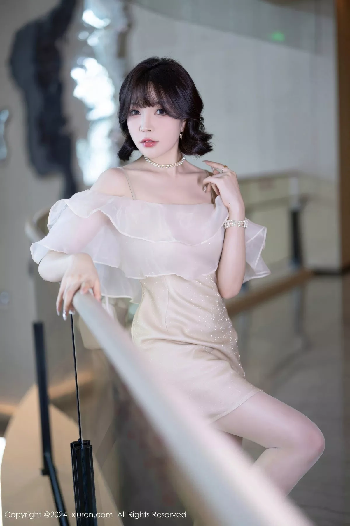 徐莉芝 风情 Vol.8917 美女 Booty 连衣短裙 黑色 迷人私房艺术图重设 浅色 性情内衣 【XIUREN秀人 网XiuRen】