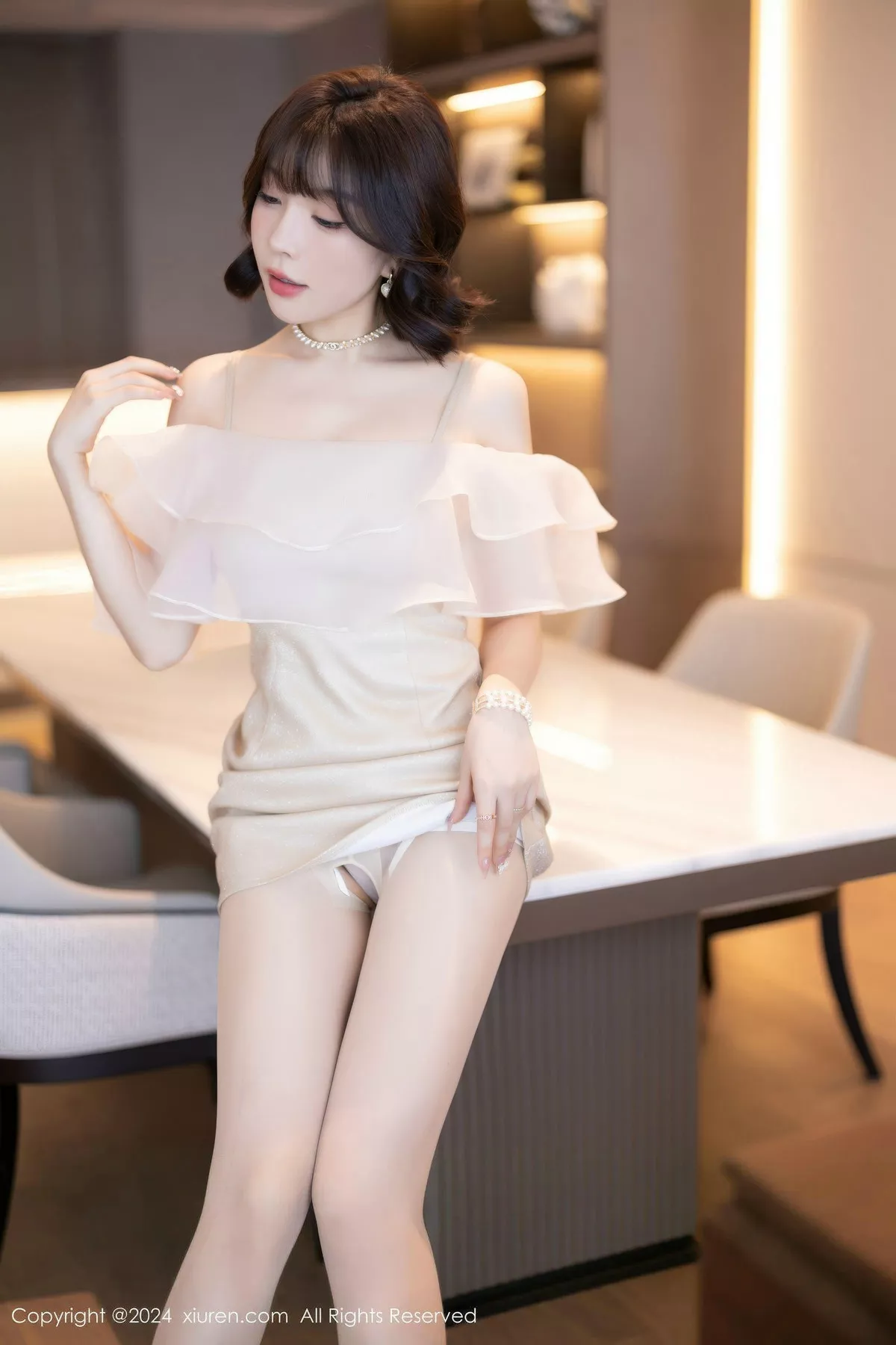 徐莉芝 风情 Vol.8917 美女 Booty 连衣短裙 黑色 迷人私房艺术图重设 浅色 性情内衣 【XIUREN秀人 网XiuRen】