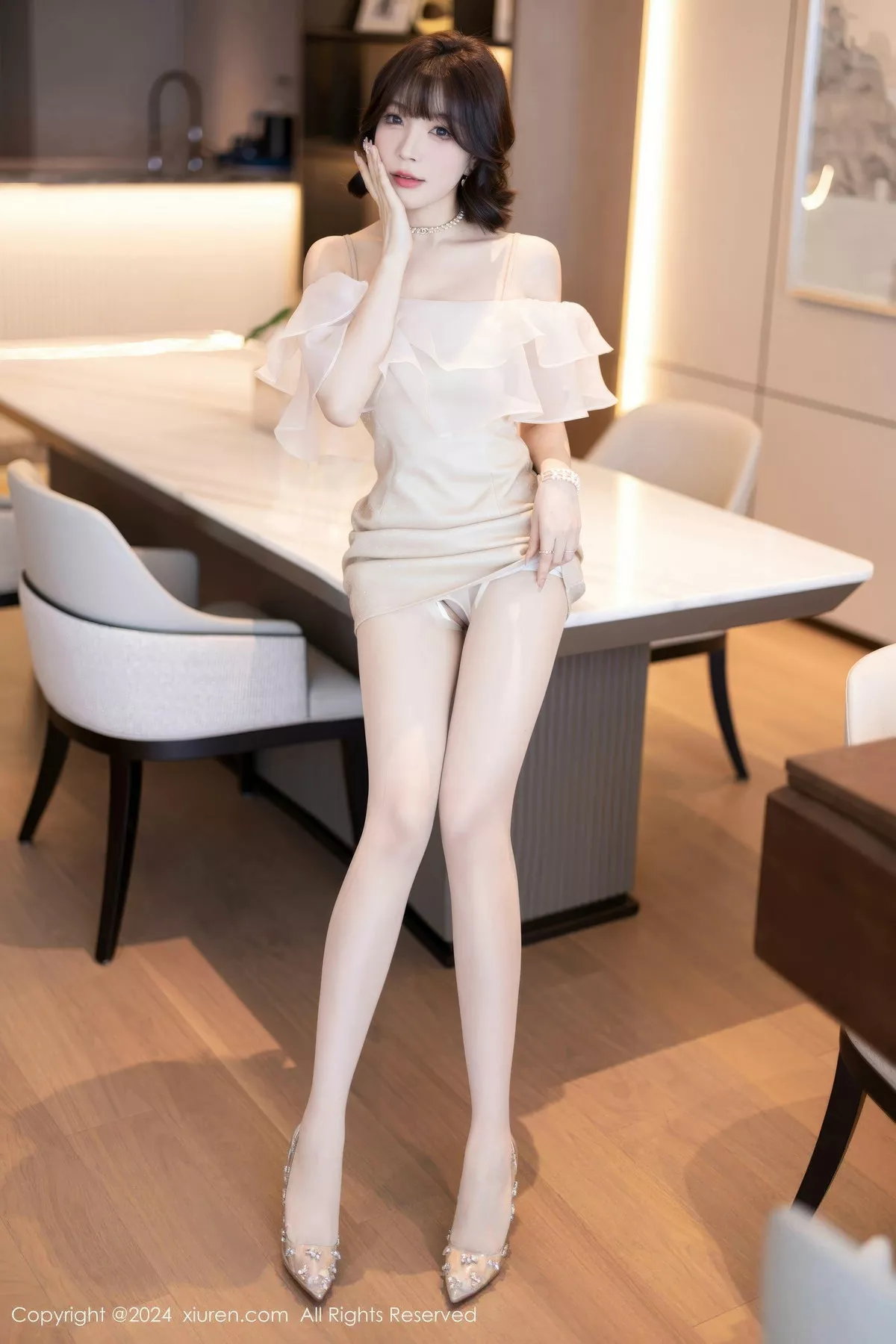 徐莉芝 风情 Vol.8917 美女 Booty 连衣短裙 黑色 迷人私房艺术图重设 浅色 性情内衣 【XIUREN秀人 网XiuRen】
