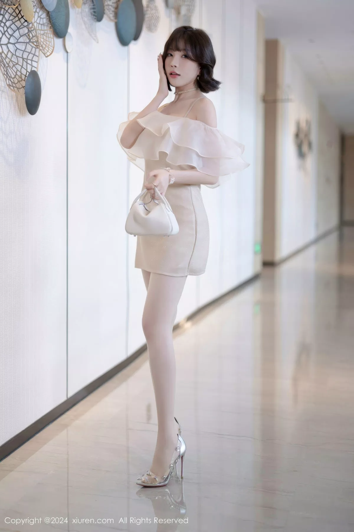 徐莉芝 风情 Vol.8917 美女 Booty 连衣短裙 黑色 迷人私房艺术图重设 浅色 性情内衣 【XIUREN秀人 网XiuRen】