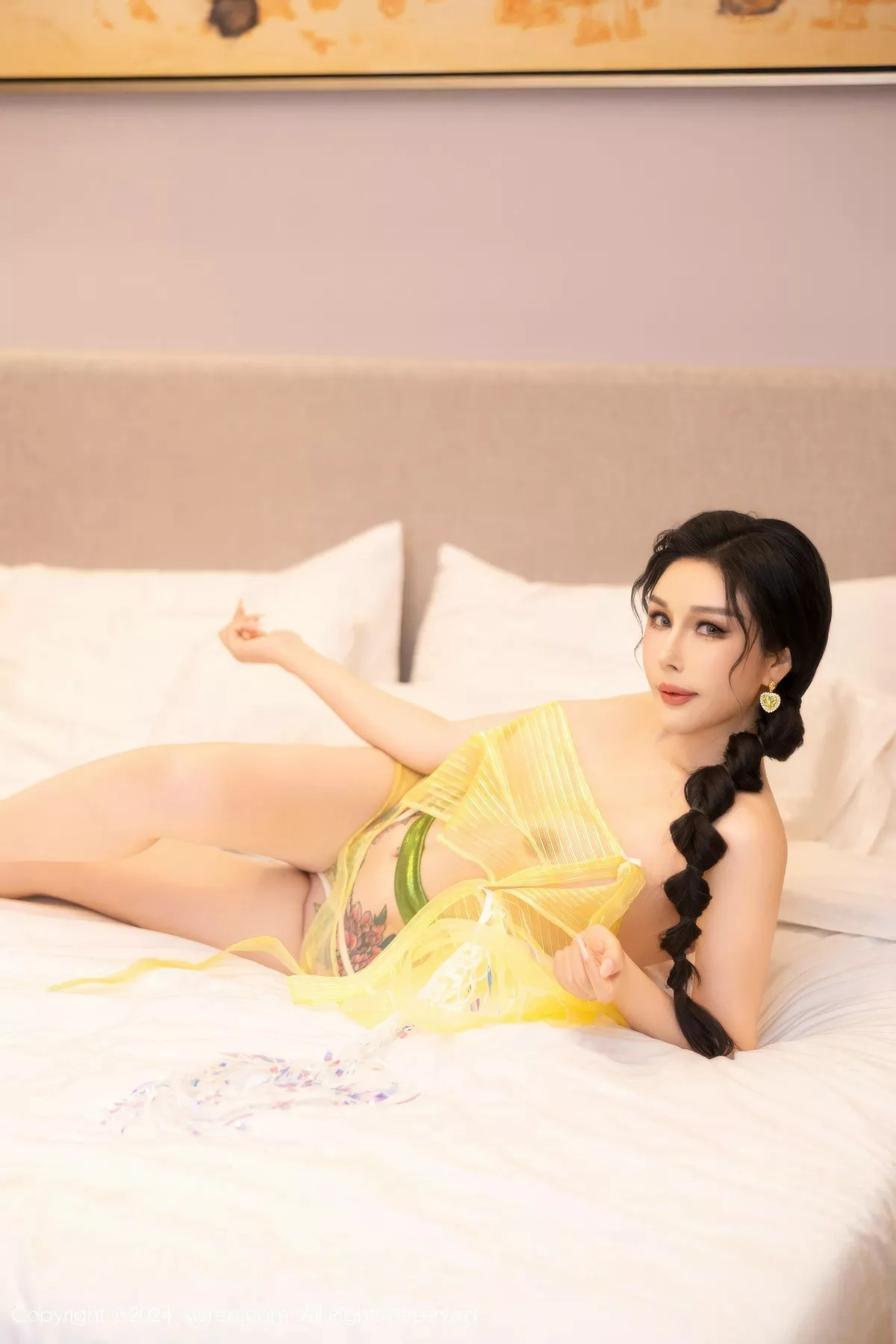 风情 魅模 黄色 田冰冰 性情服饰 No.8913 网XiuRen】 抹胸内衣 惹火着迷写真重购 【秀人 秀理想身姿