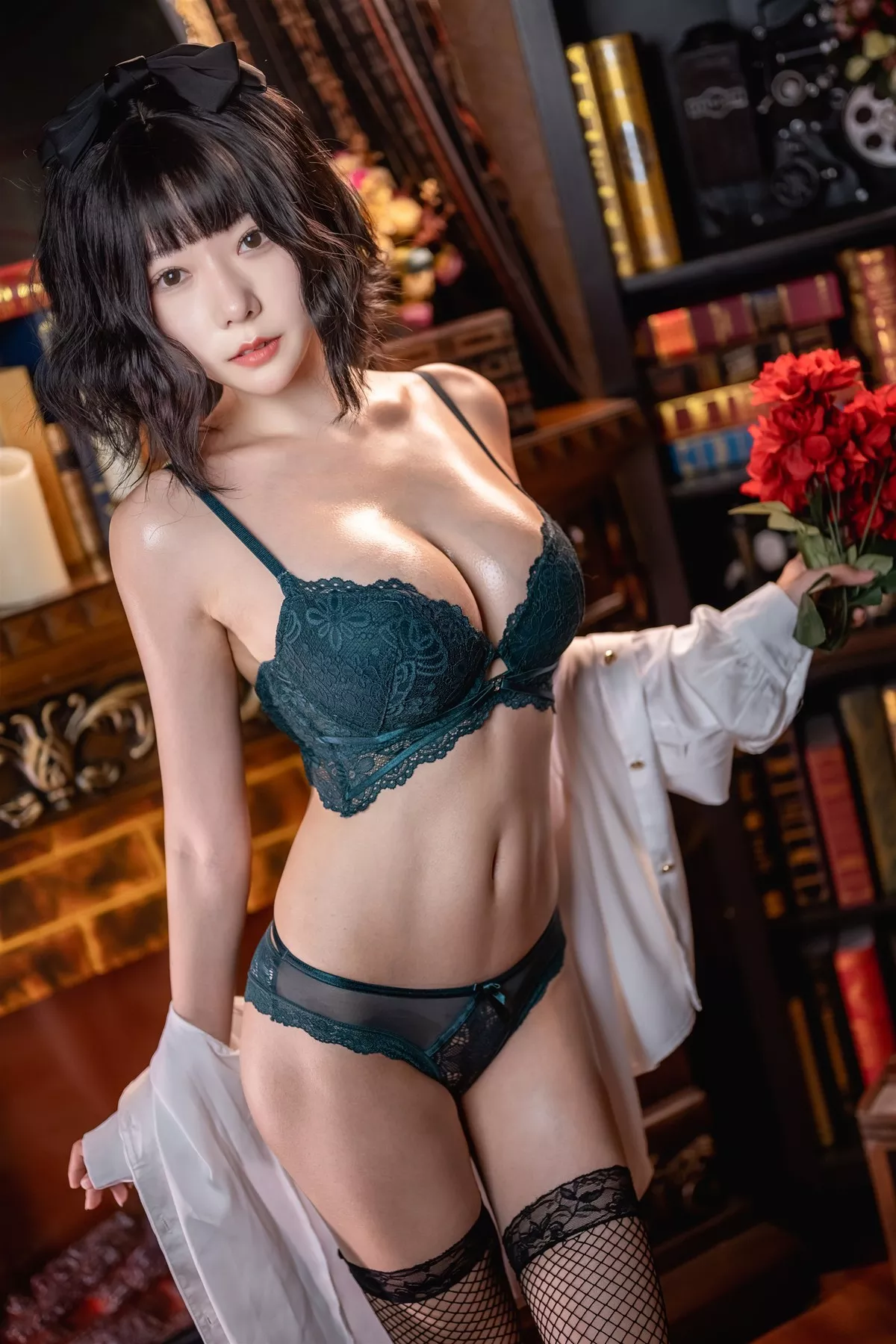 美女 露露 写真 衬衣套装 香草喵 Cosplay