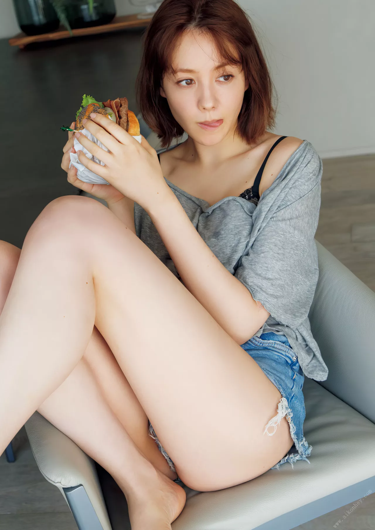 Triendl Reina 全集修正 玲奈写真集 【あいまい】