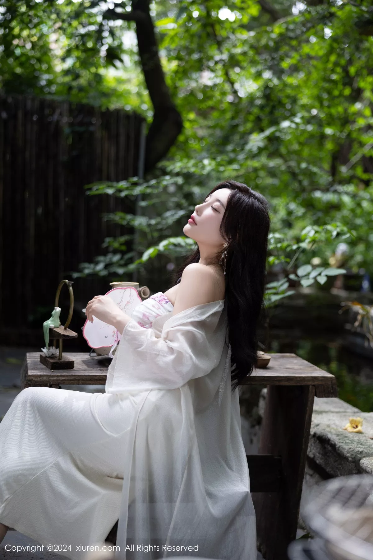 网XiuRen】 丽人 杨晨晨 【秀人XIUREN 秀完美身段 开档肉丝 Yome 浅色连衣裙 迷惑密拍重购 撩人 Vol.8926
