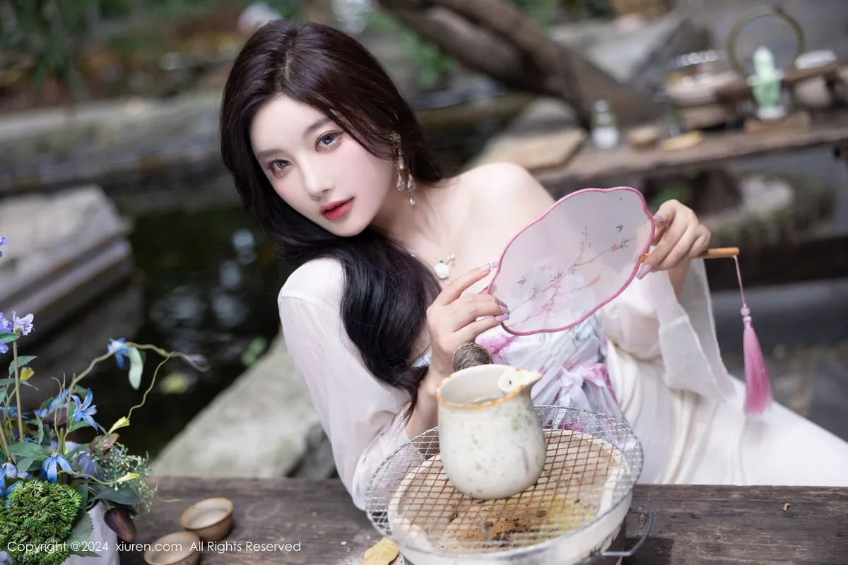 网XiuRen】 丽人 杨晨晨 【秀人XIUREN 秀完美身段 开档肉丝 Yome 浅色连衣裙 迷惑密拍重购 撩人 Vol.8926