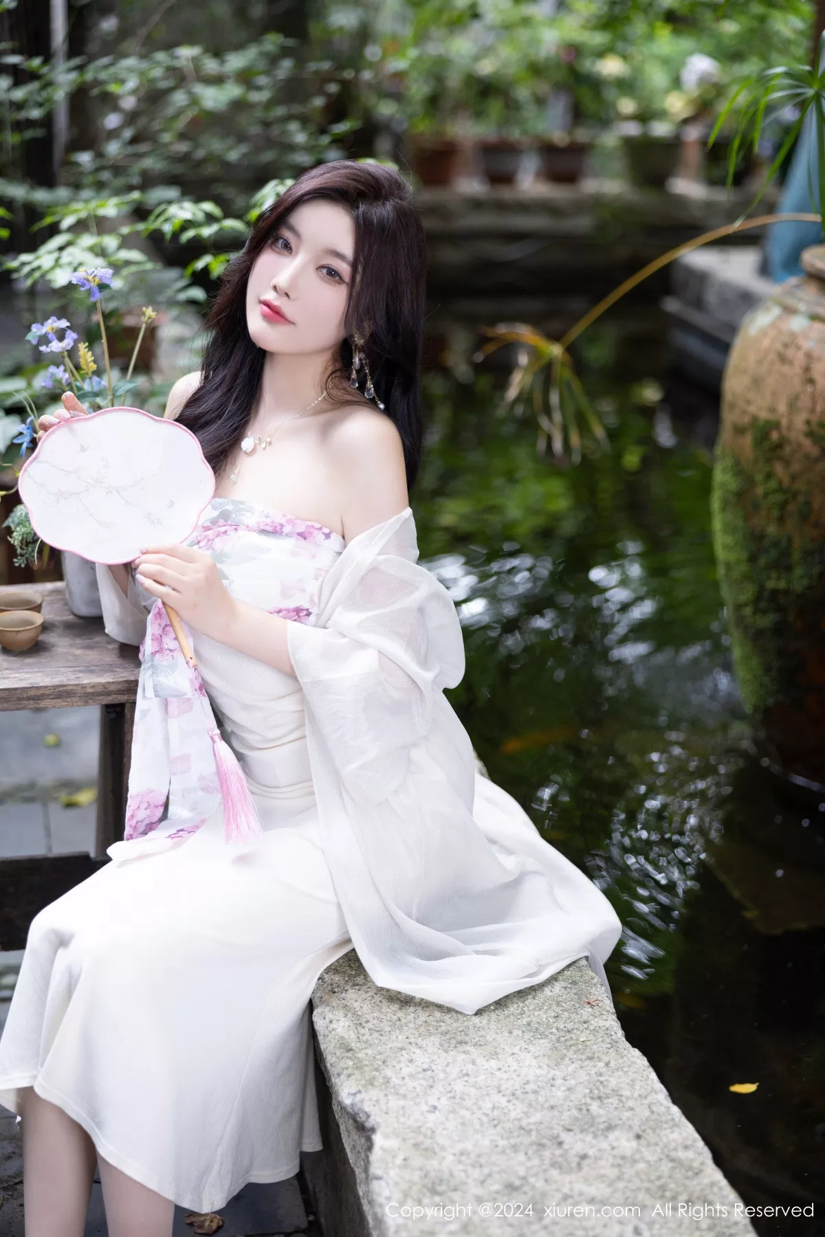 网XiuRen】 丽人 杨晨晨 【秀人XIUREN 秀完美身段 开档肉丝 Yome 浅色连衣裙 迷惑密拍重购 撩人 Vol.8926