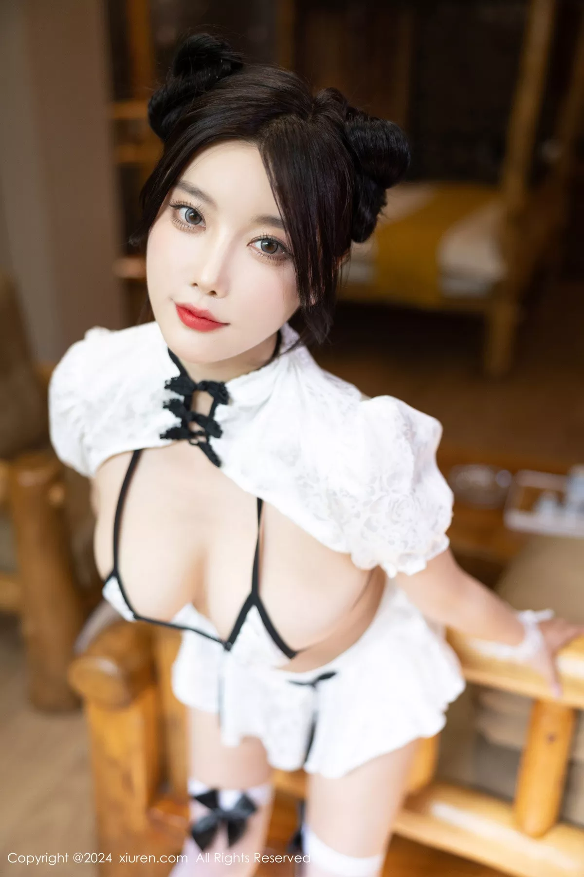 网XiuRen】 丽人 杨晨晨 【秀人XIUREN 秀完美身段 开档肉丝 Yome 浅色连衣裙 迷惑密拍重购 撩人 Vol.8926