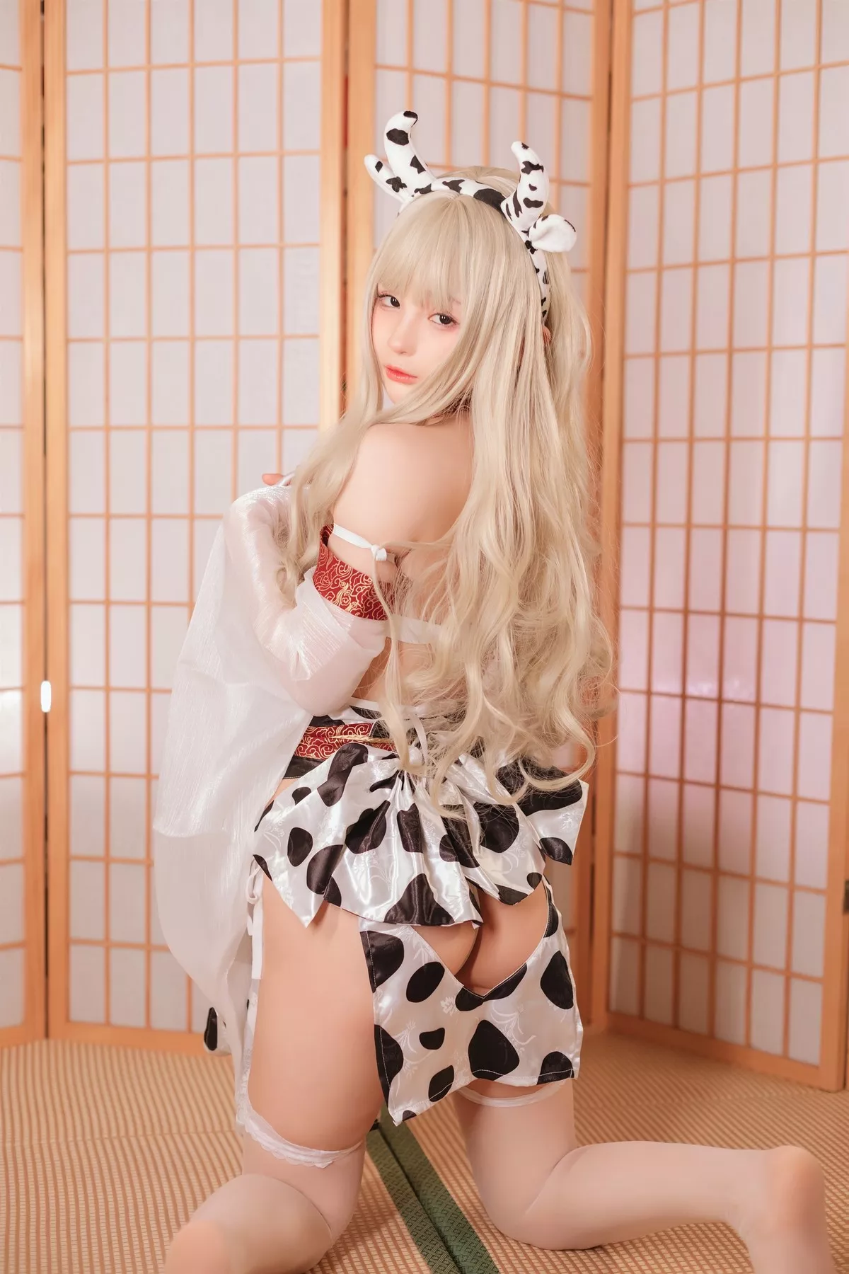 �@井宁宁 迷人 私房 Cosplay 牛牛子和服 佳人
